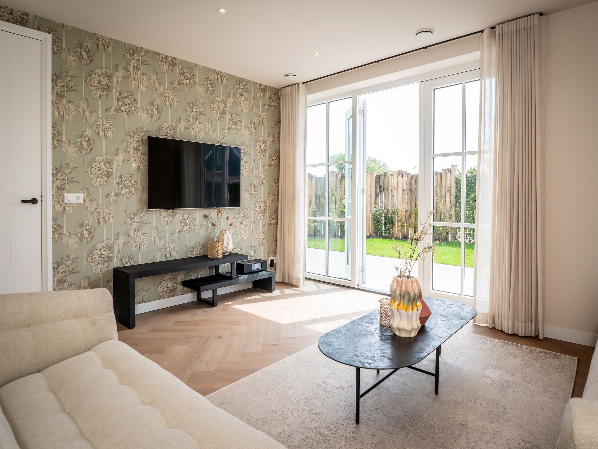 De woonkamer van So What 33A in De Koog