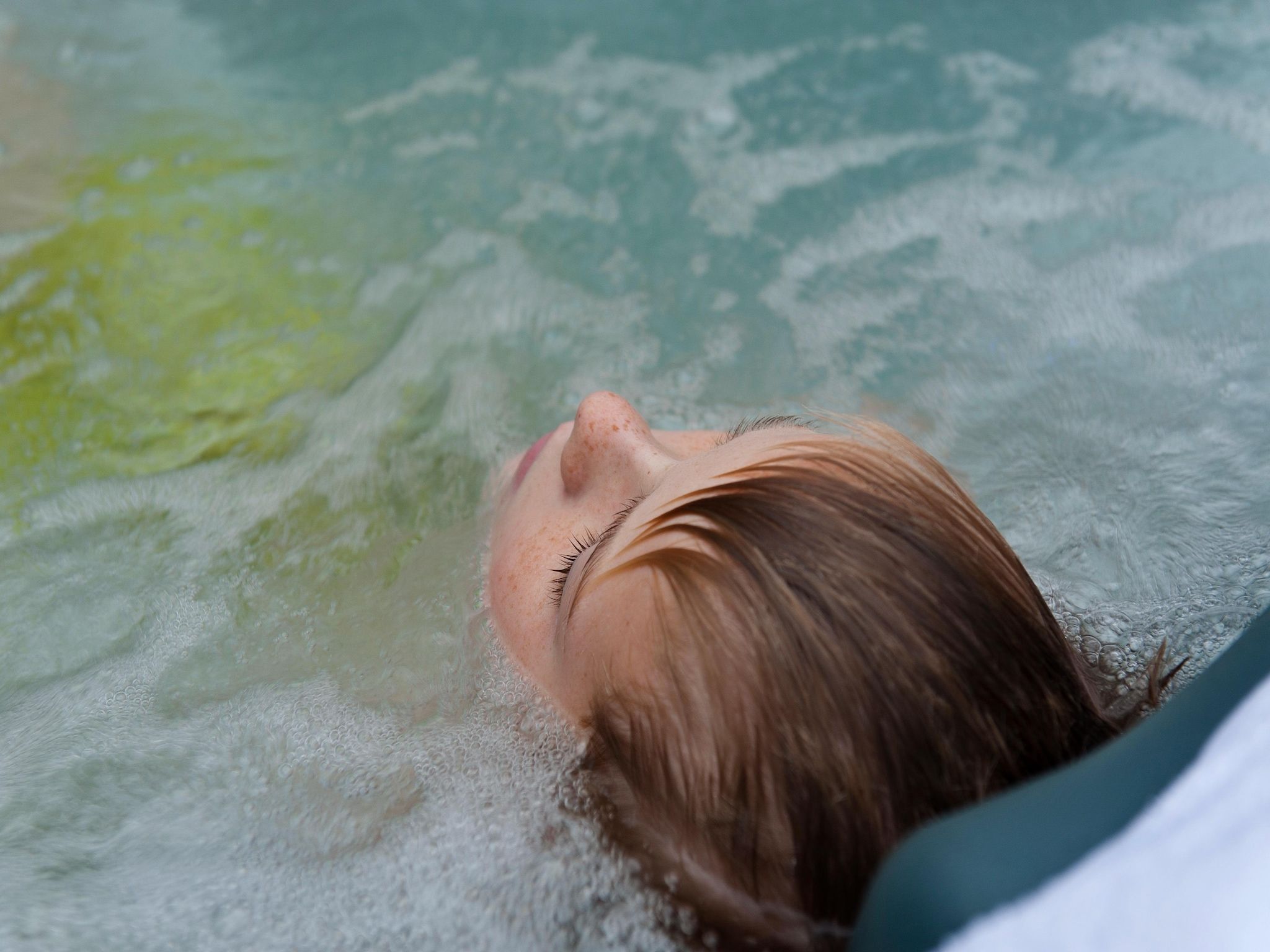 Parkfaciliteiten bij 20 pers groot Abeltjeshuis Wellness de luxe met buitenspa in Vlagtwedde