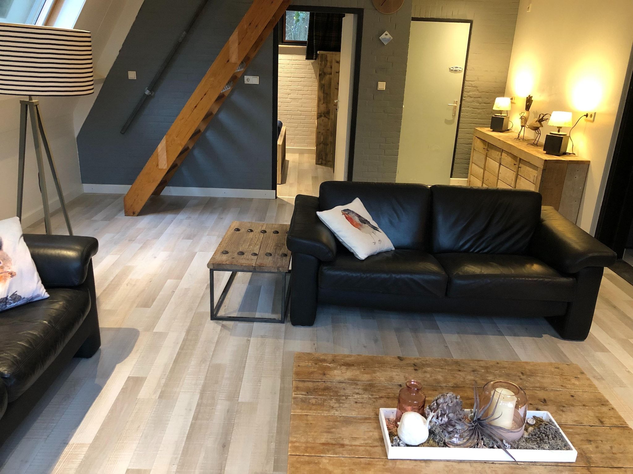 De woonkamer van Vosseven 46&47&nbsp;Aalbes in Stramproy