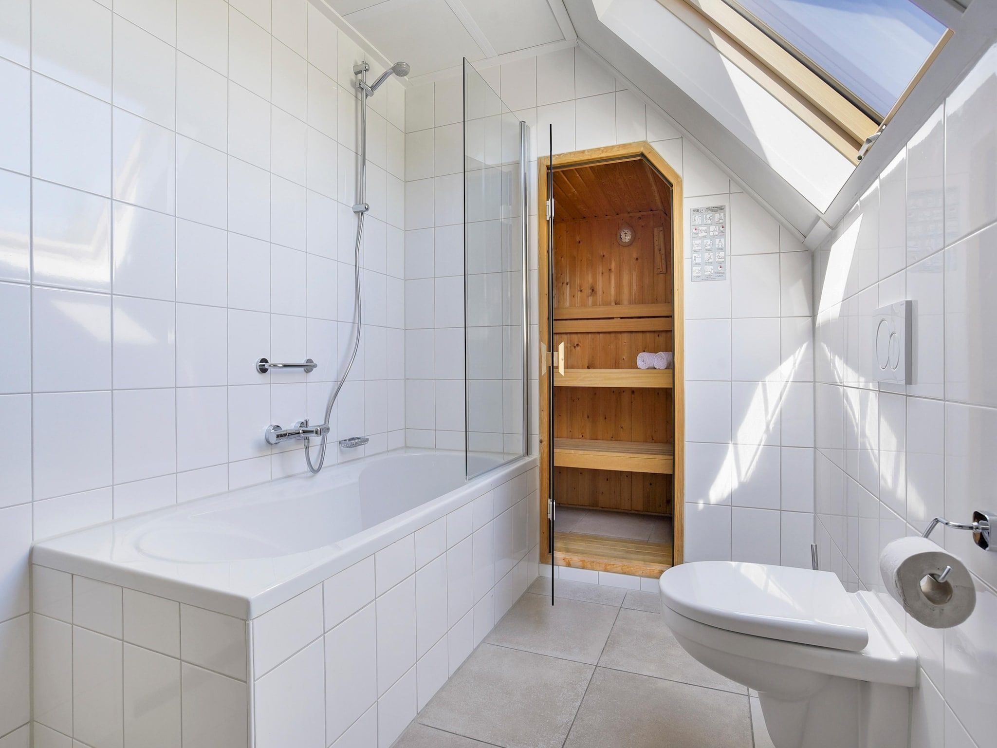 De badkamer van Strand Resort Nieuwvliet-Bad 13 in Nieuwvliet