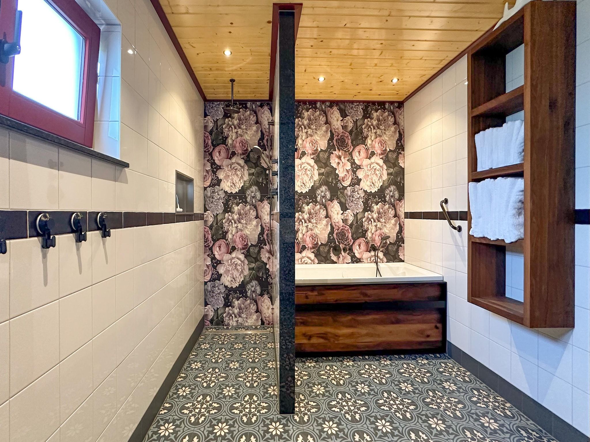 De badkamer van Oane's Huske in Jistrum / Skûlenboarch