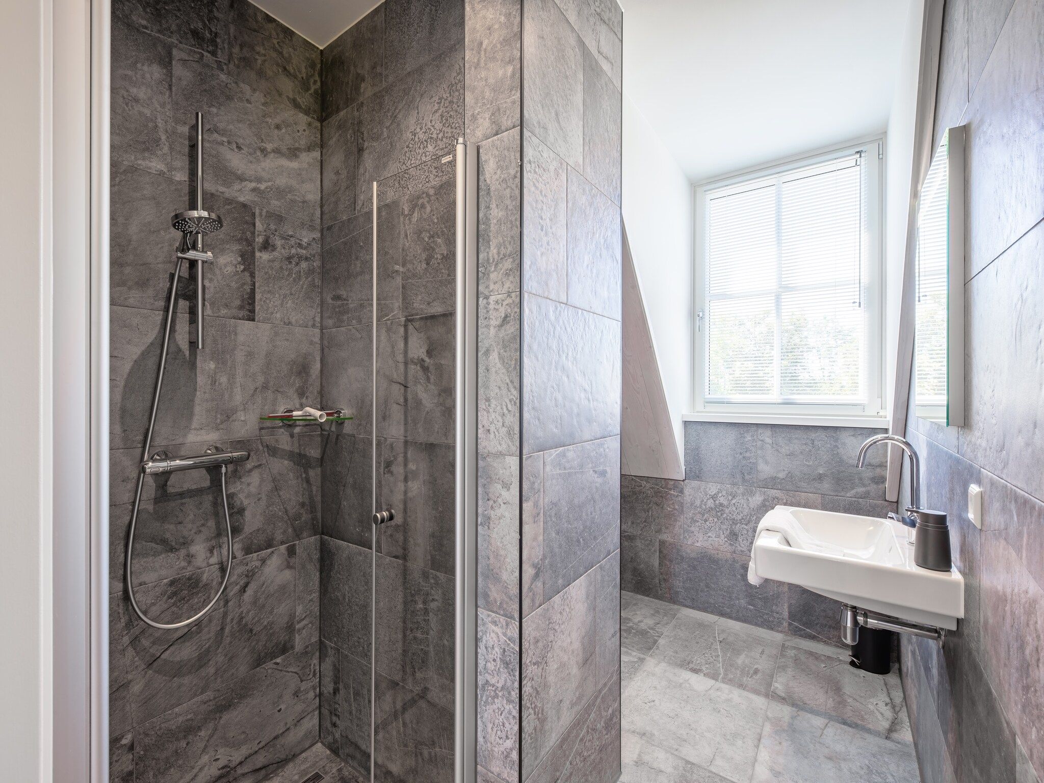 De badkamer van Familievilla Nieuw-Zeeland in Oosterend