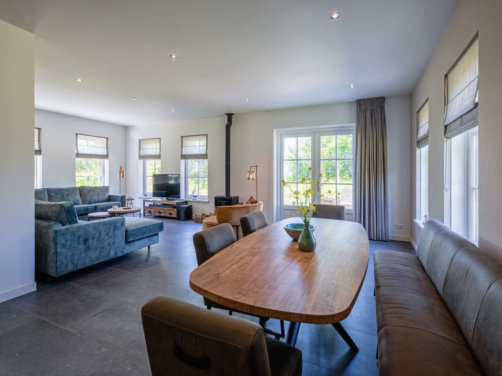 De eetkamer van Familievilla Nieuw-Zeeland in Oosterend