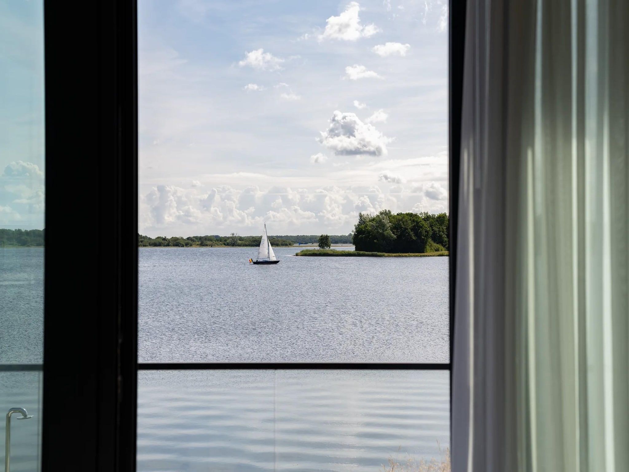Het uitzicht vanaf Harbour Village 4 in Arnemuiden