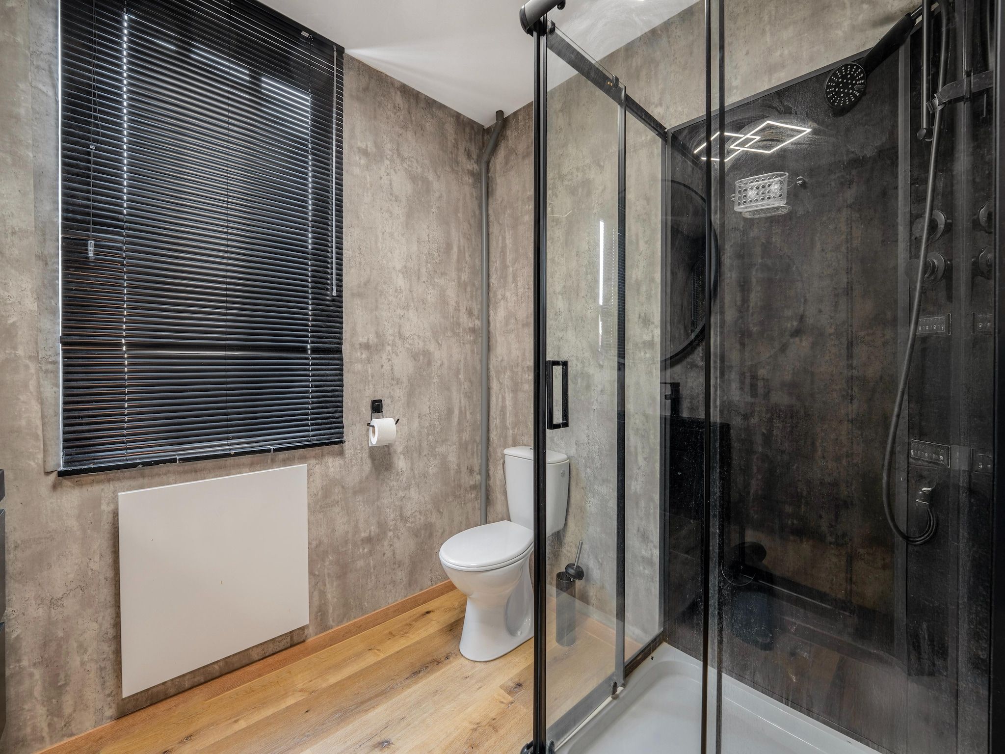 De badkamer van Mergelhuis in Valkenburg