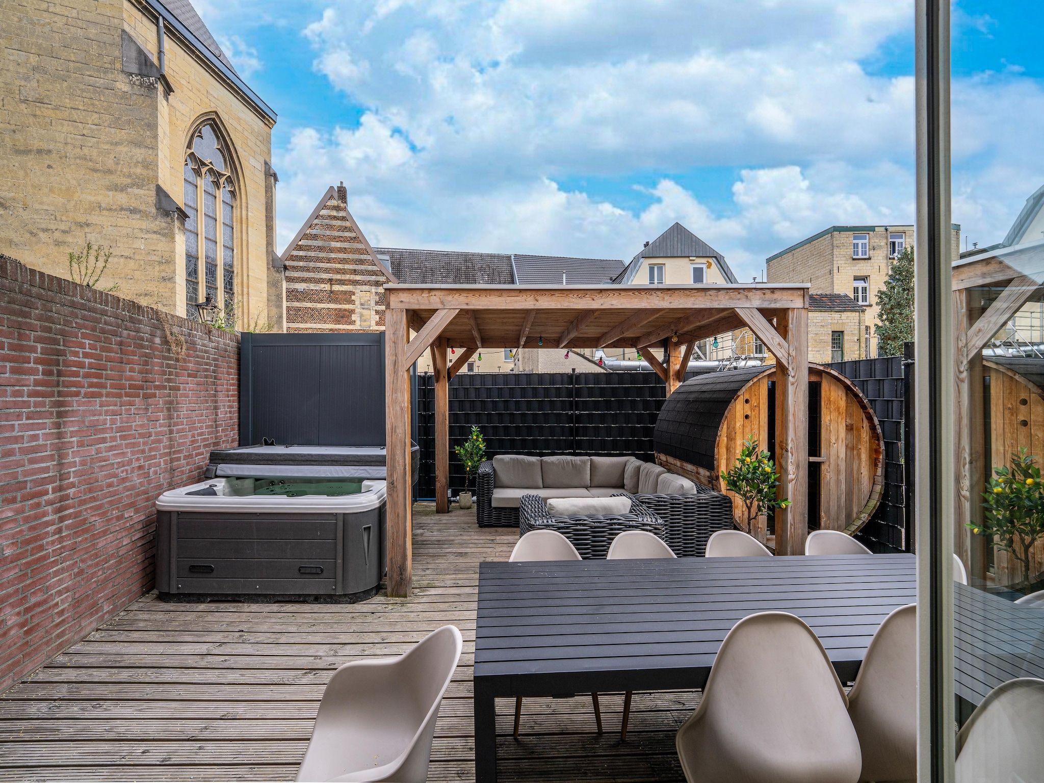 Voorzieningen bij Mergelhuis in Valkenburg