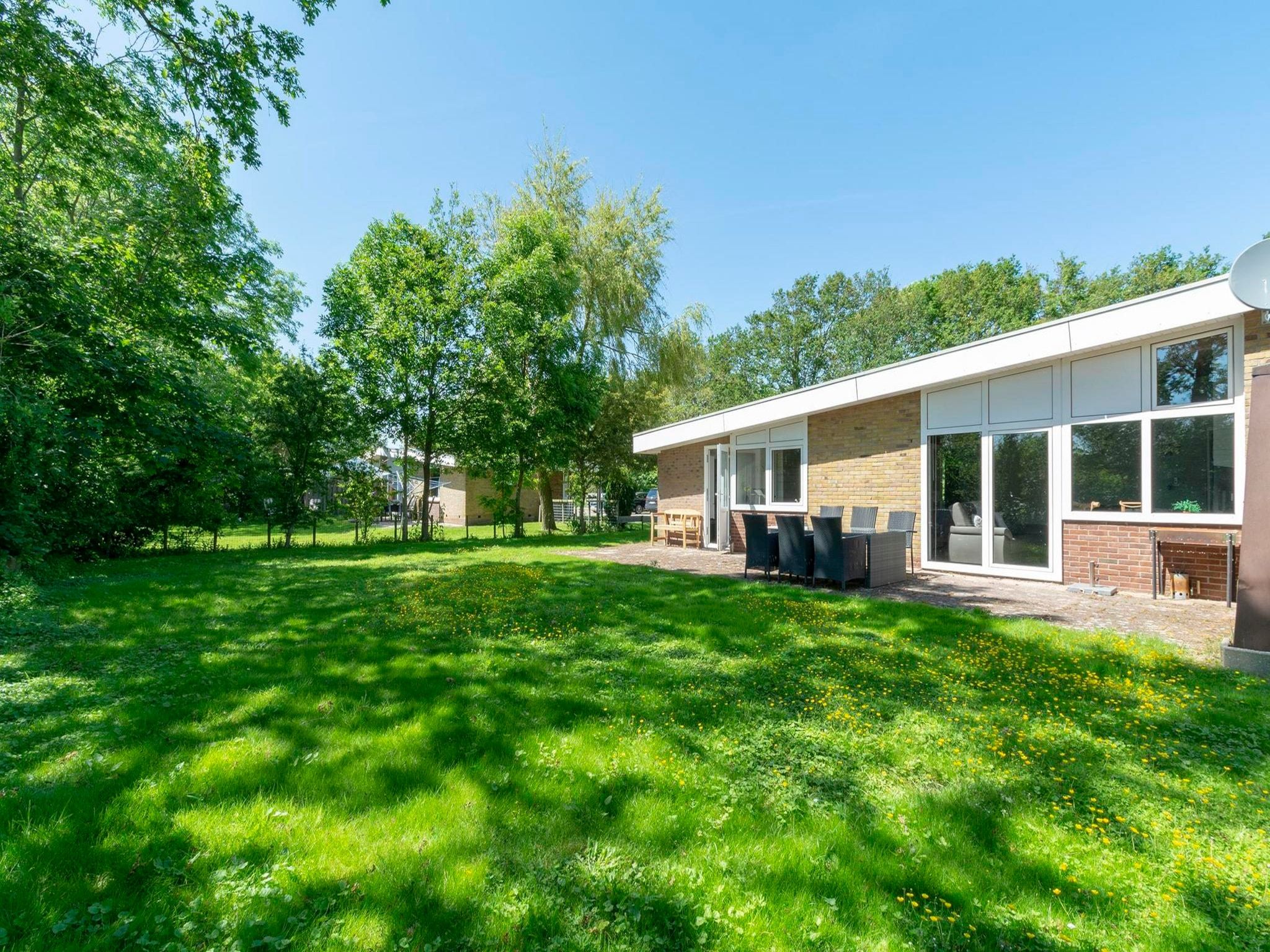 De buitenkant van Duinland XL in Sint Maartenszee