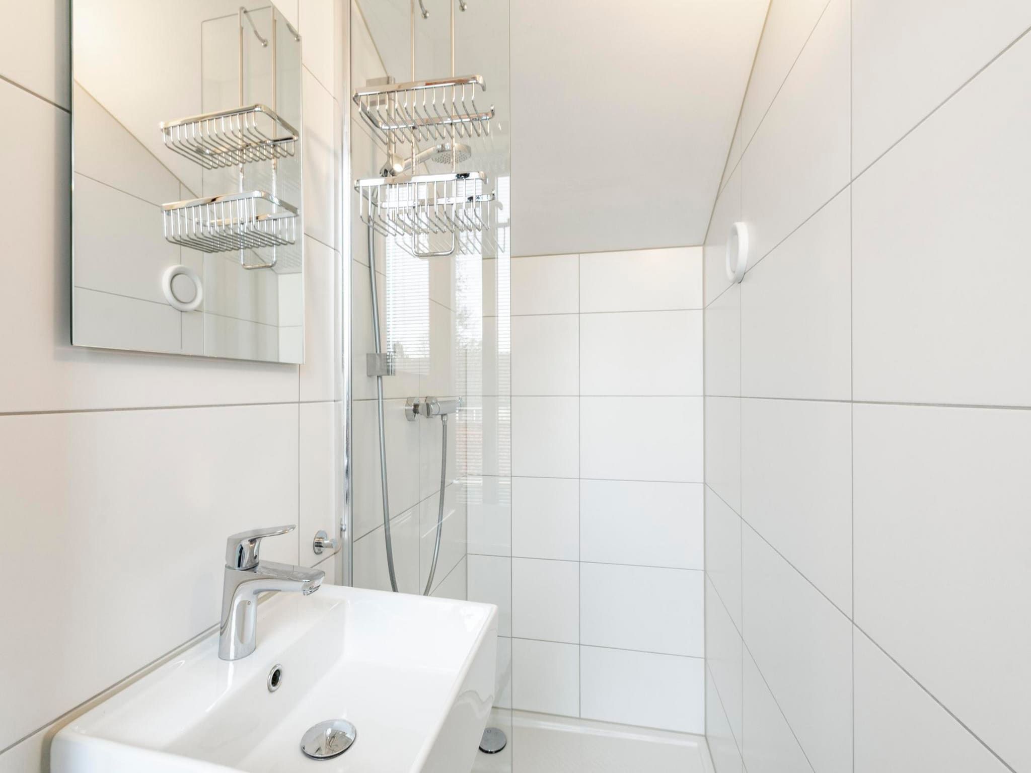 De badkamer van Duinvink in Sint Maartenszee