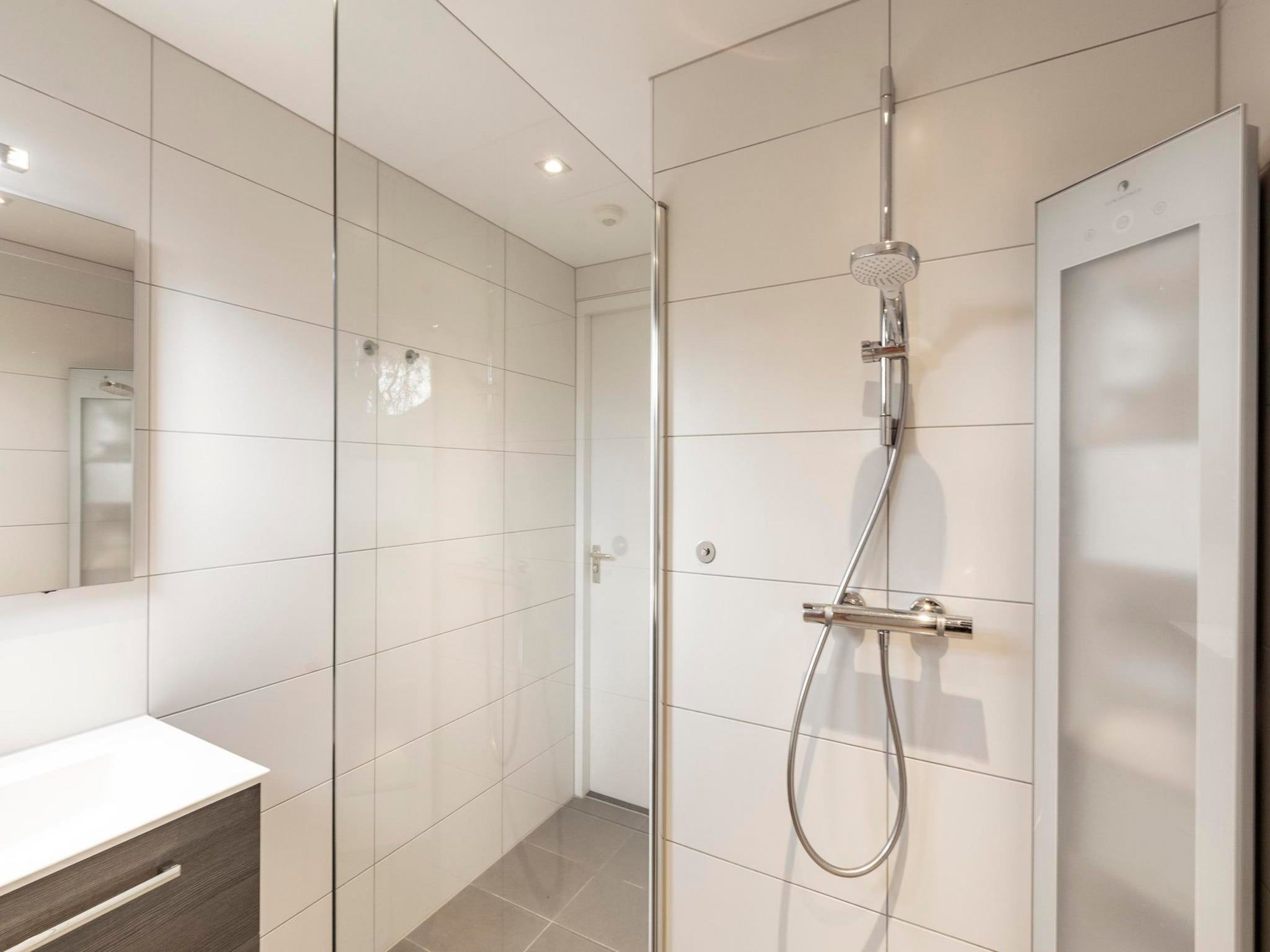 De badkamer van Duinvink in Sint Maartenszee