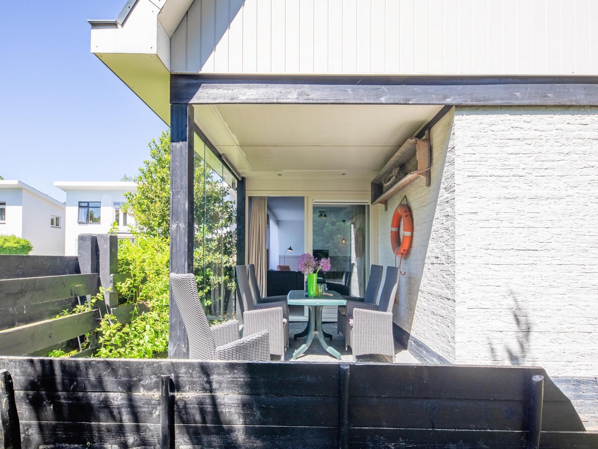 Het terras van Strandhuys Oester in De Koog