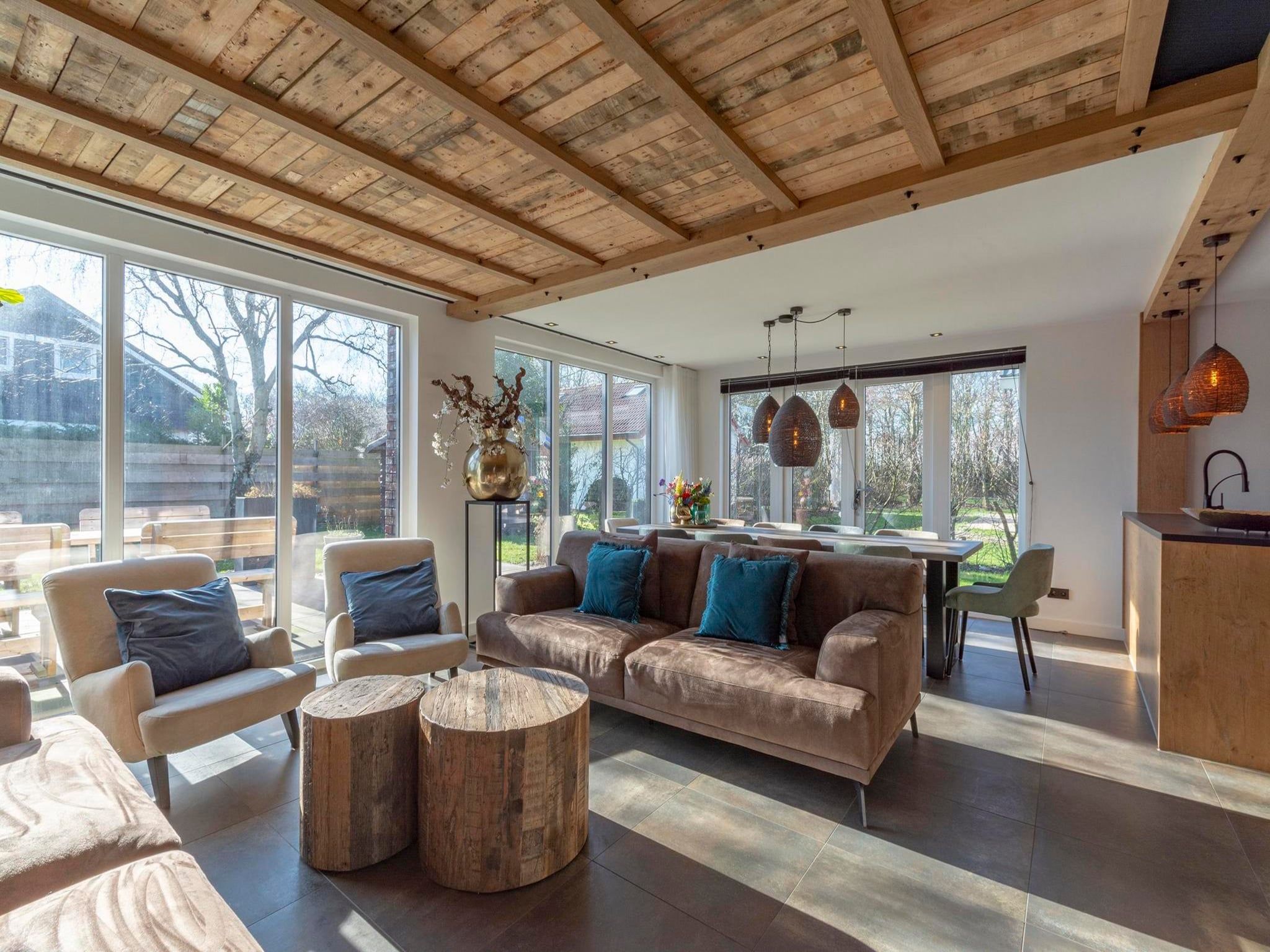 De woonkamer van Luxe Villa Keizerskroon - Keizerkroon 63 in Julianadorp aan Zee