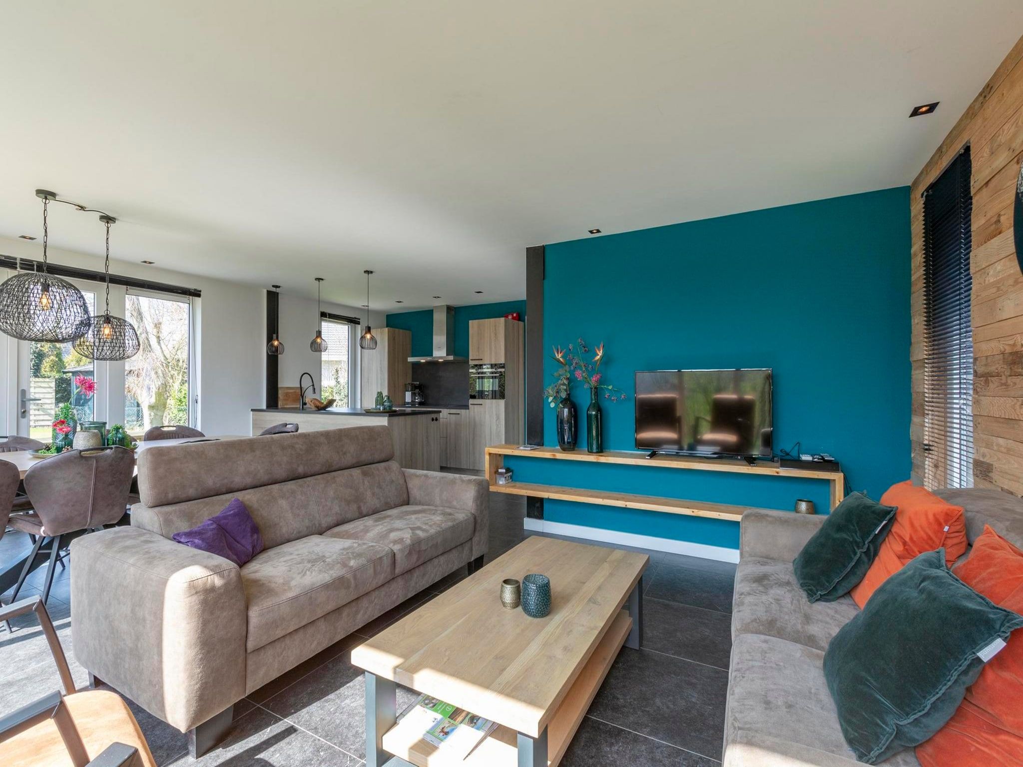 De woonkamer van Luxe Villa Keizerskroon - Keizerkroon 63 in Julianadorp aan Zee