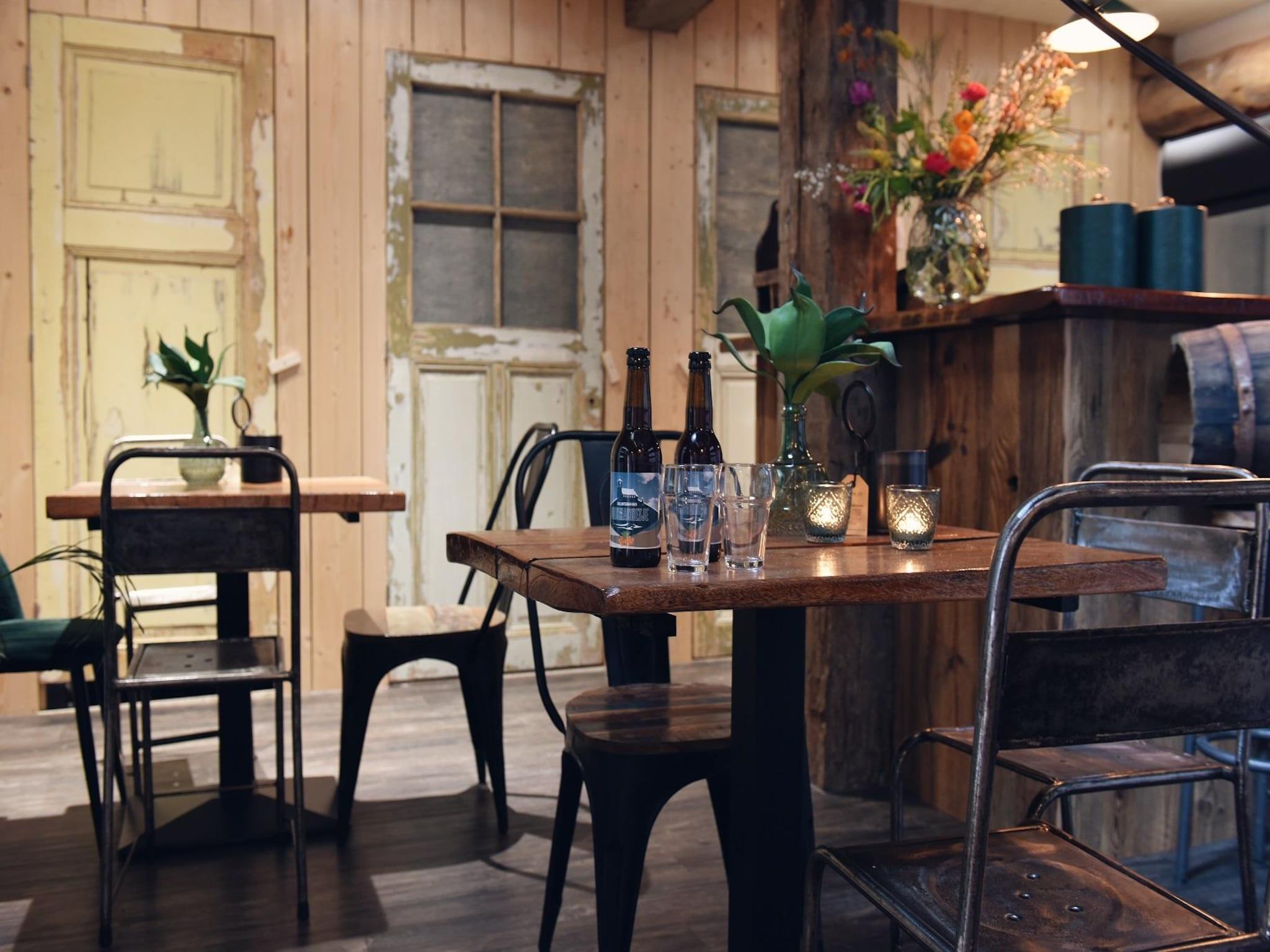 De eetkamer van Hoeve Landzicht in Callantsoog