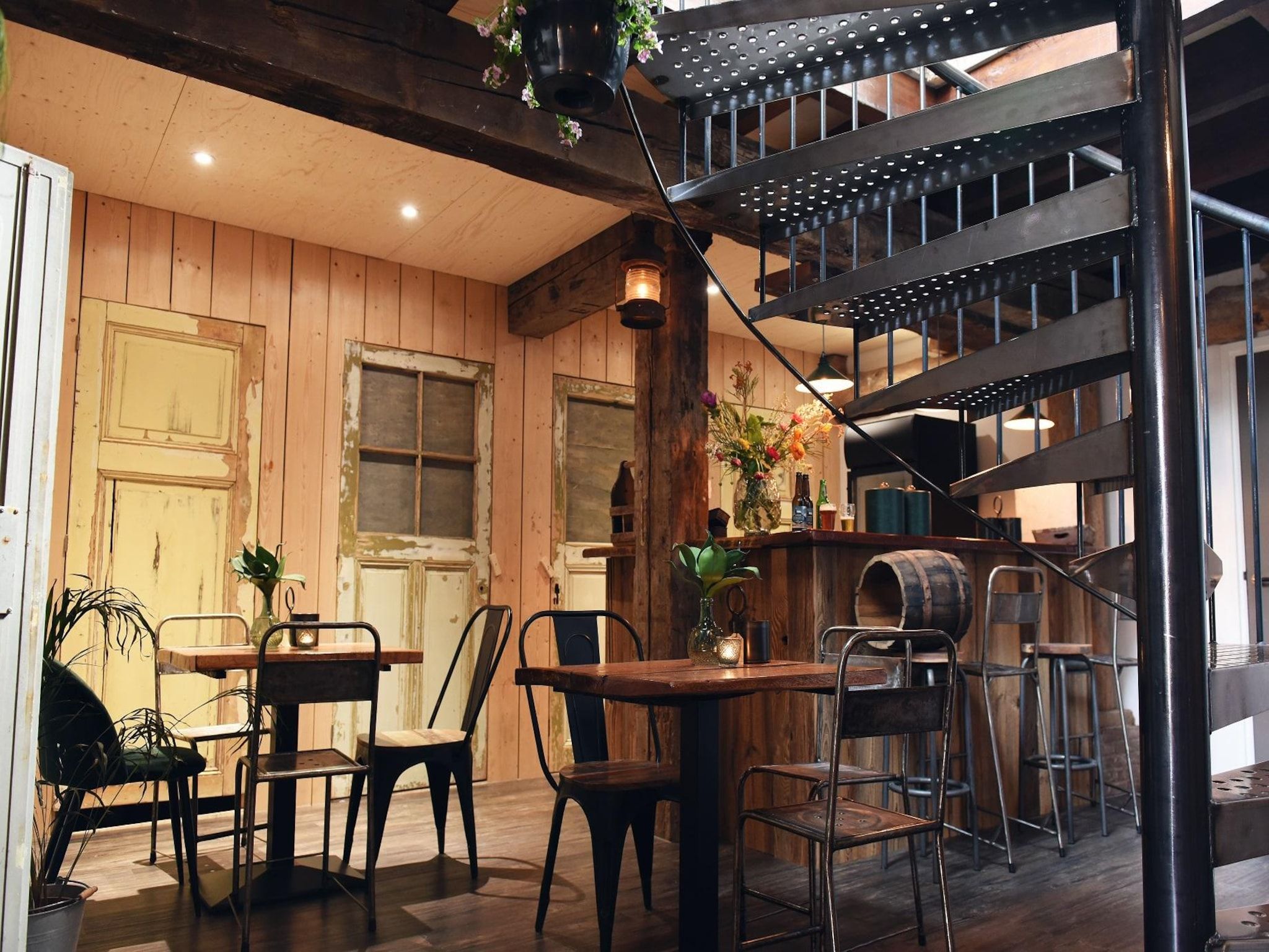 De eetkamer van Hoeve Landzicht in Callantsoog