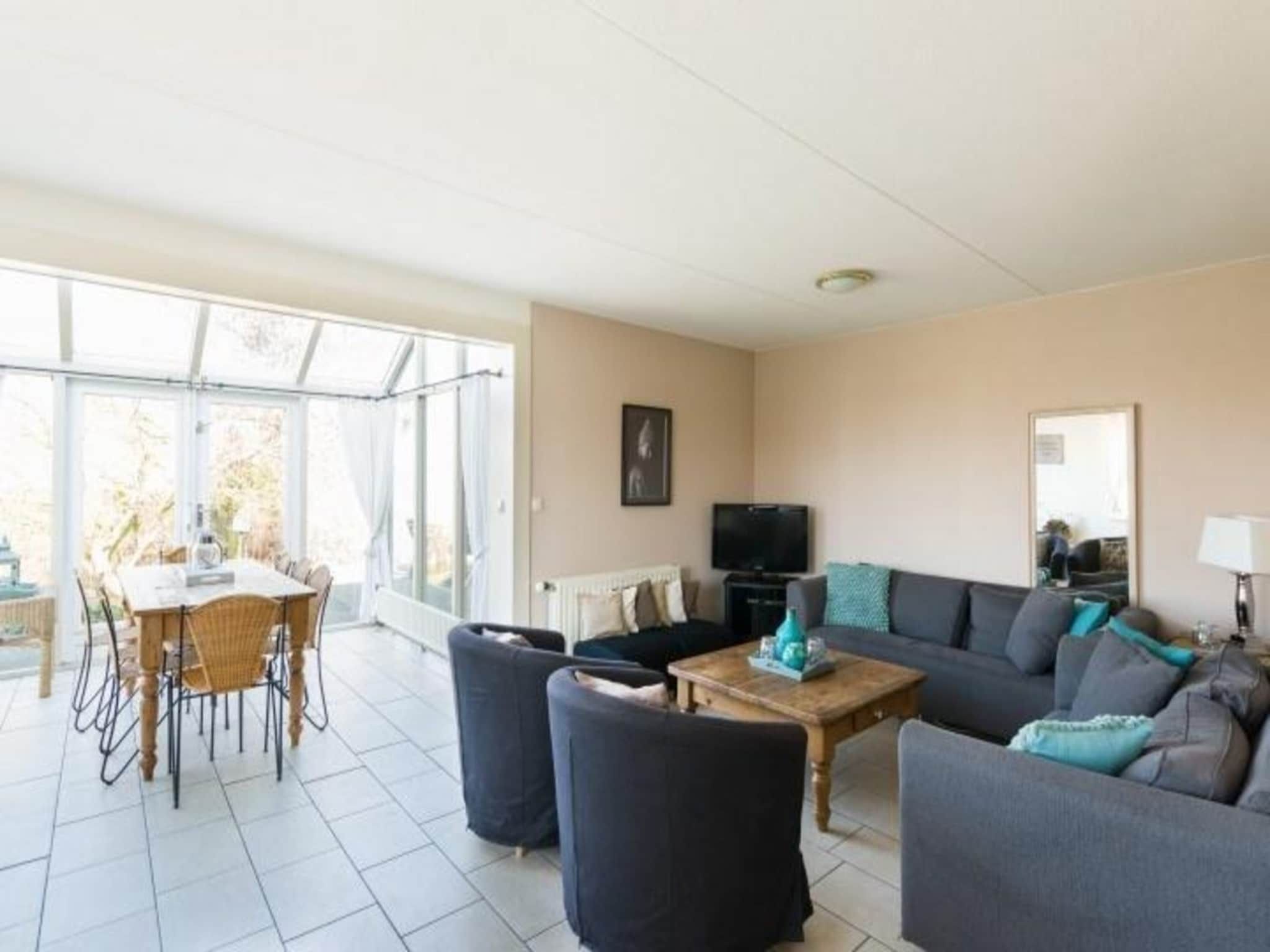 De woonkamer van Scheldeveste 151 Schelde Breskens in Breskens