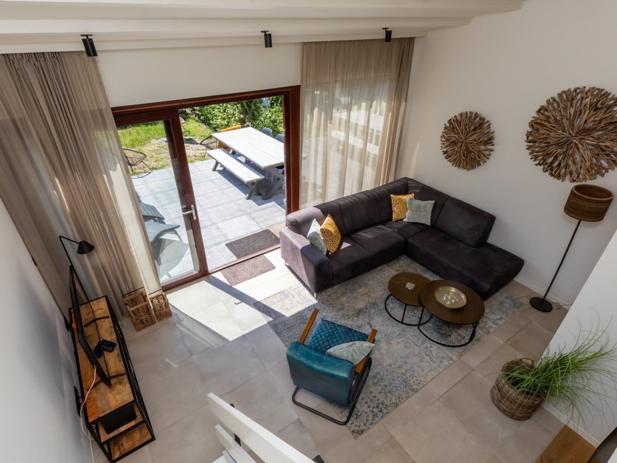 De woonkamer van Lepelblad 42 en 44  Nieuwvliet-Bad in Nieuwvliet-Bad