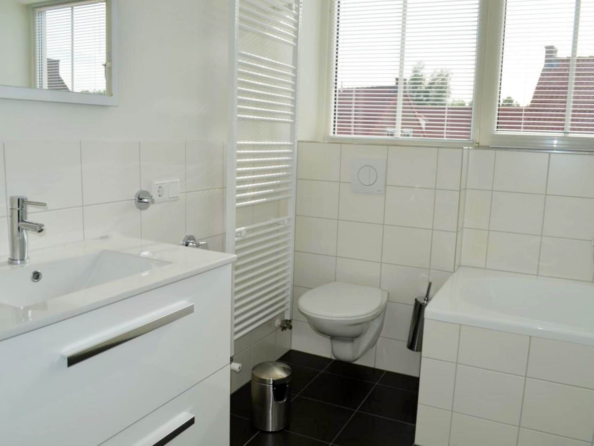 De badkamer van Landgoed de Lente 34 Krokus Breskens in Breskens