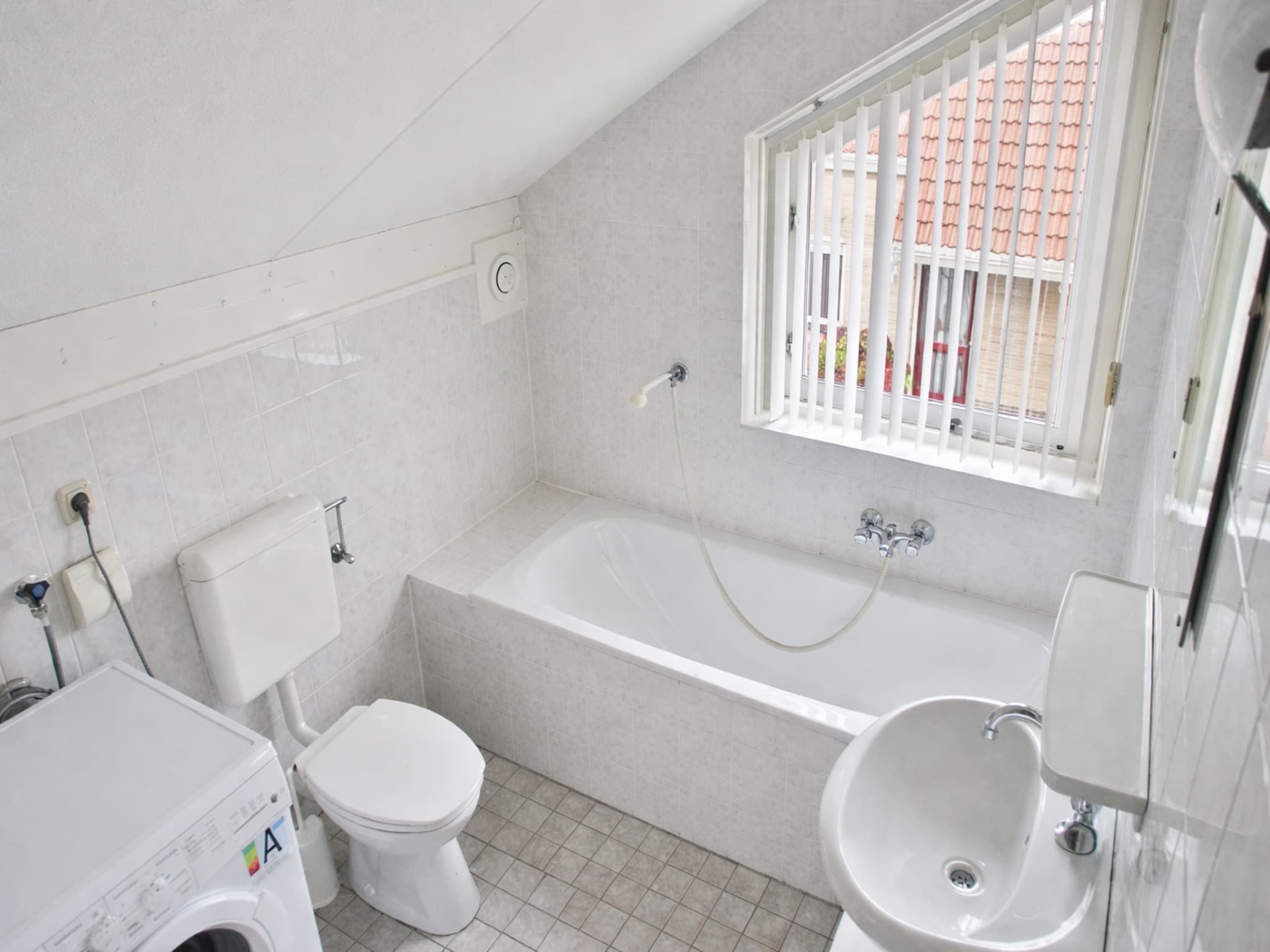 De badkamer van Scheldeveste 97 Schelde Breskens in Breskens