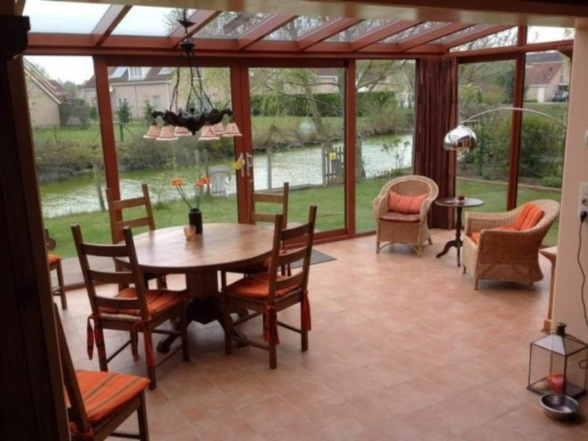 De eetkamer van Scheldeveste 136 Schelde Breskens in Breskens