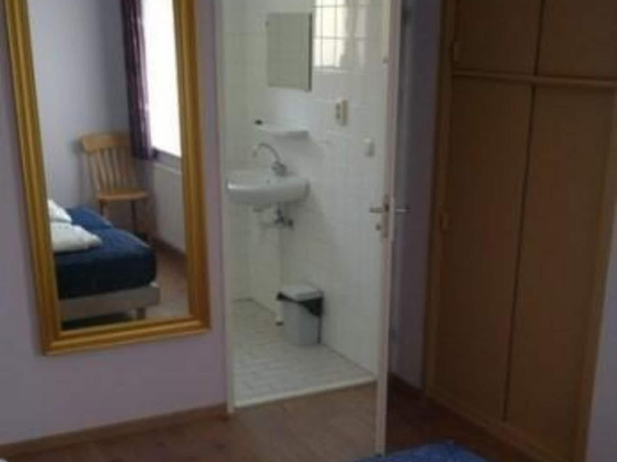 De badkamer van Scheldeveste 136 Schelde Breskens in Breskens