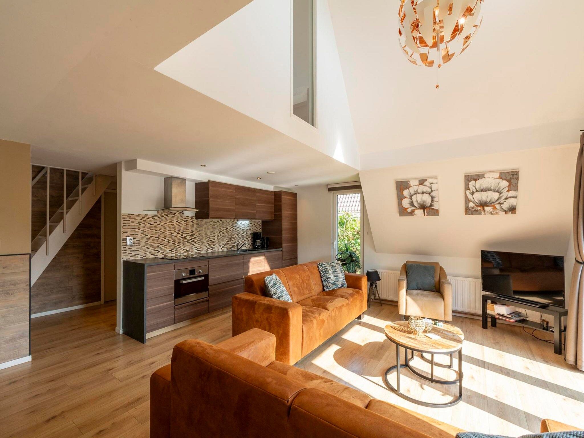 De woonkamer van Sandepark 118 in Groote Keeten