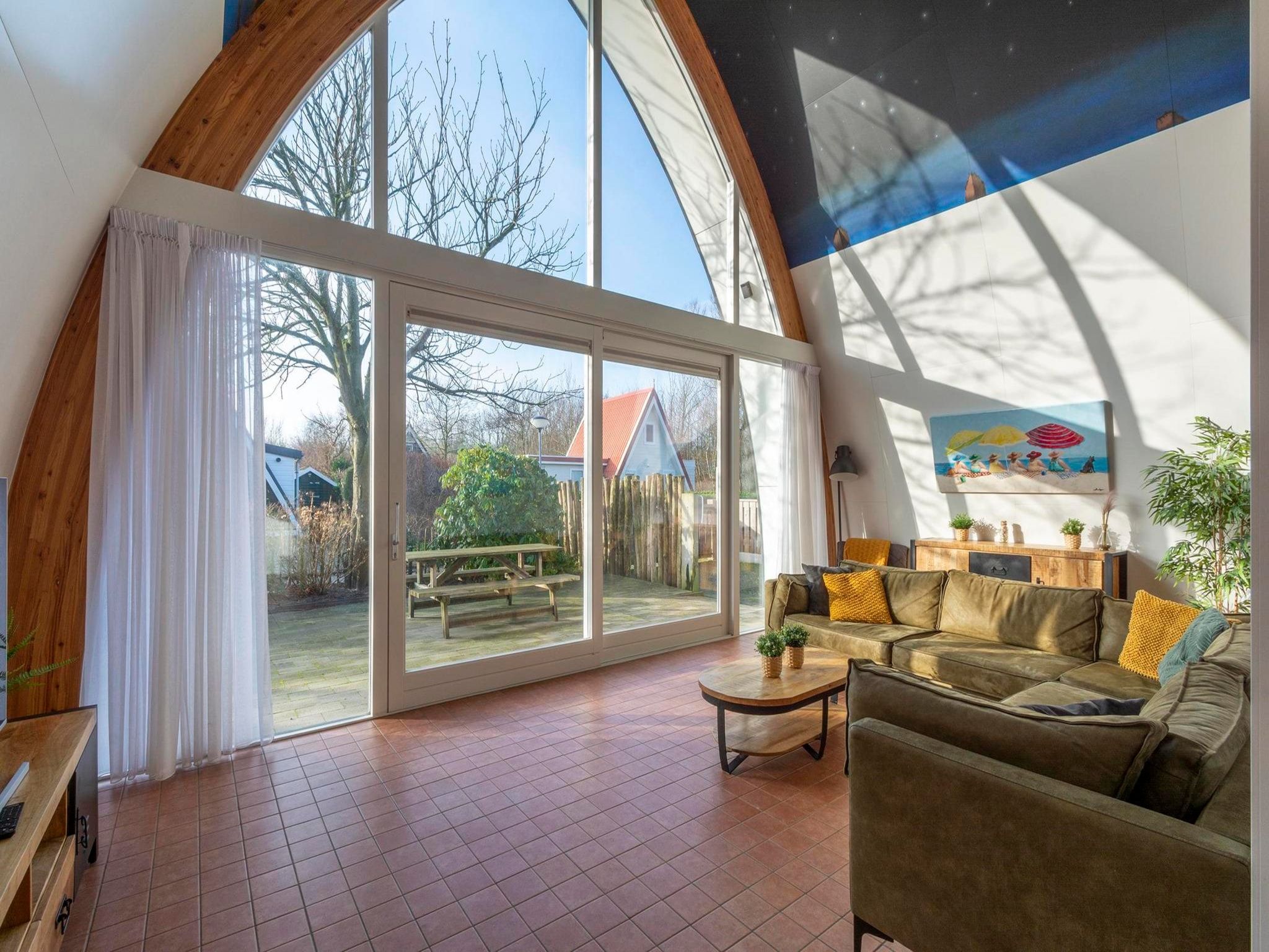 De woonkamer van Lazy Daisy in Groote Keeten