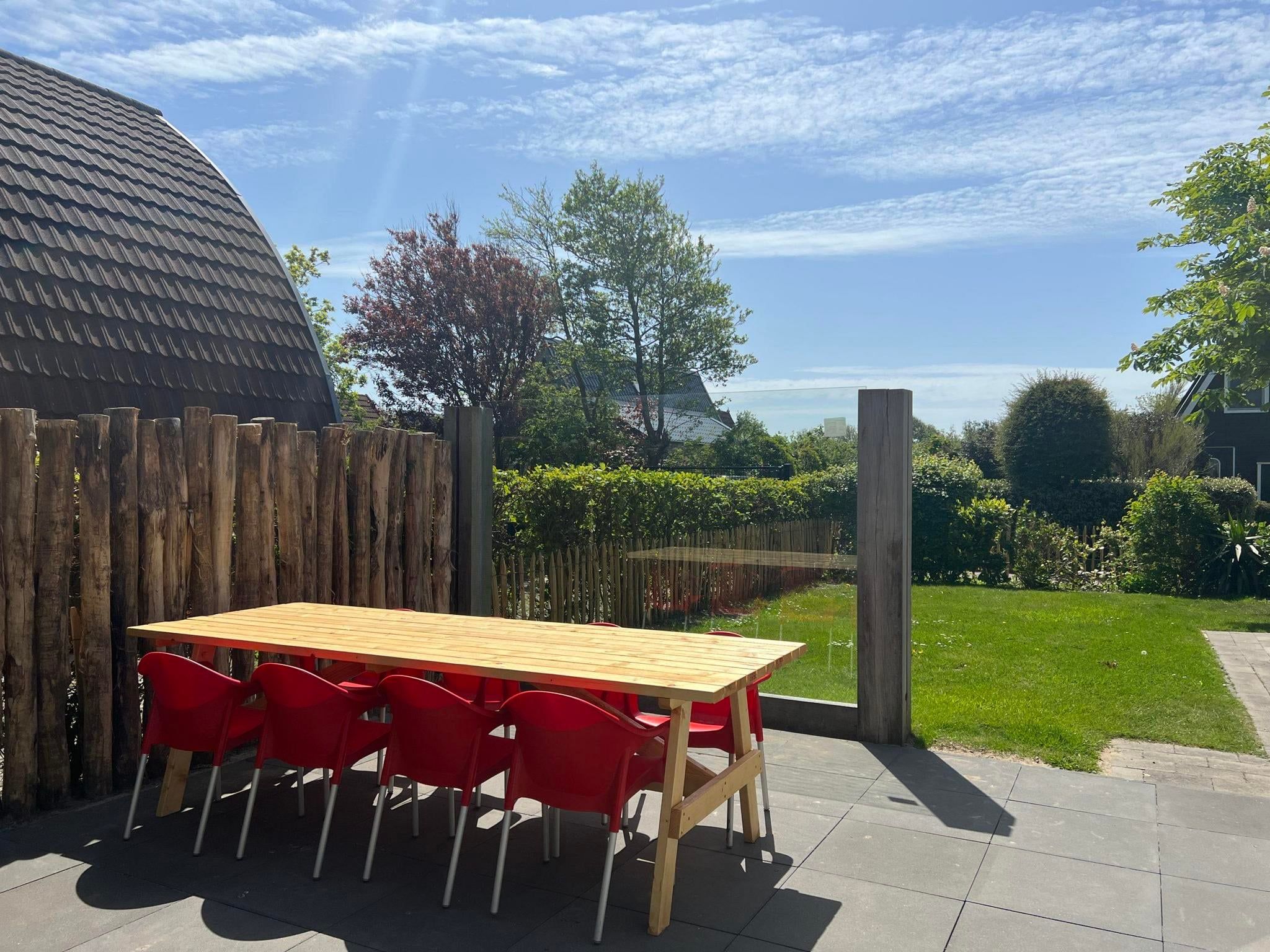 Het terras van Lazy Daisy in Groote Keeten