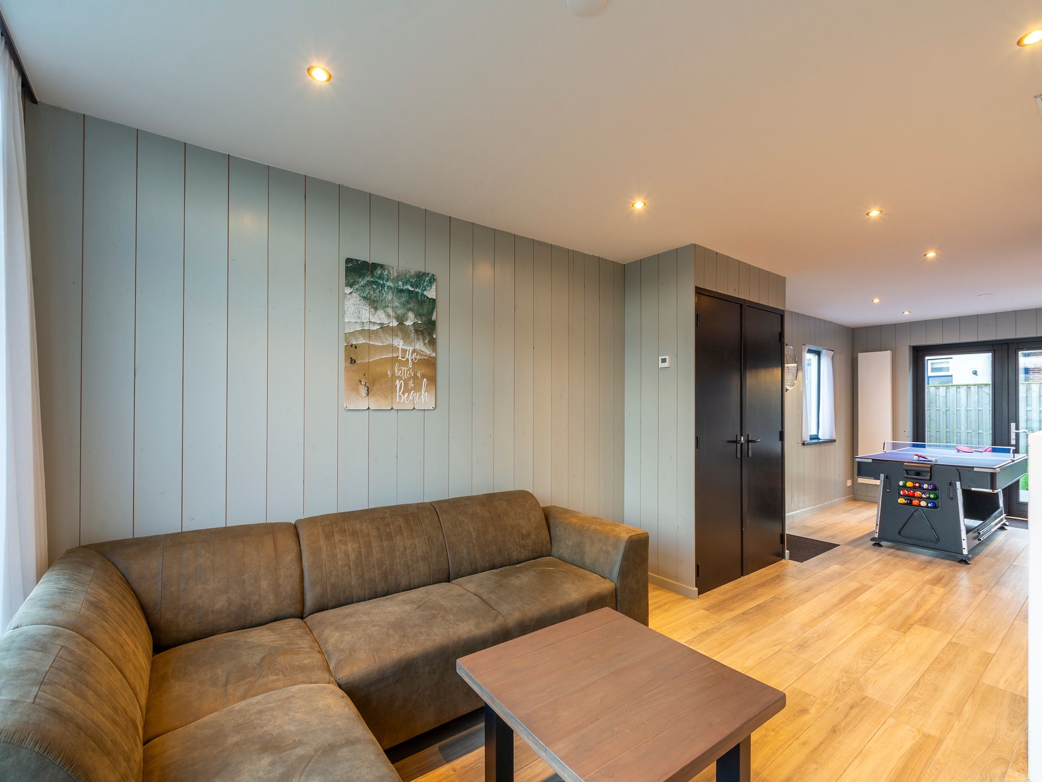 De woonkamer van Groote Kaap in Callantsoog