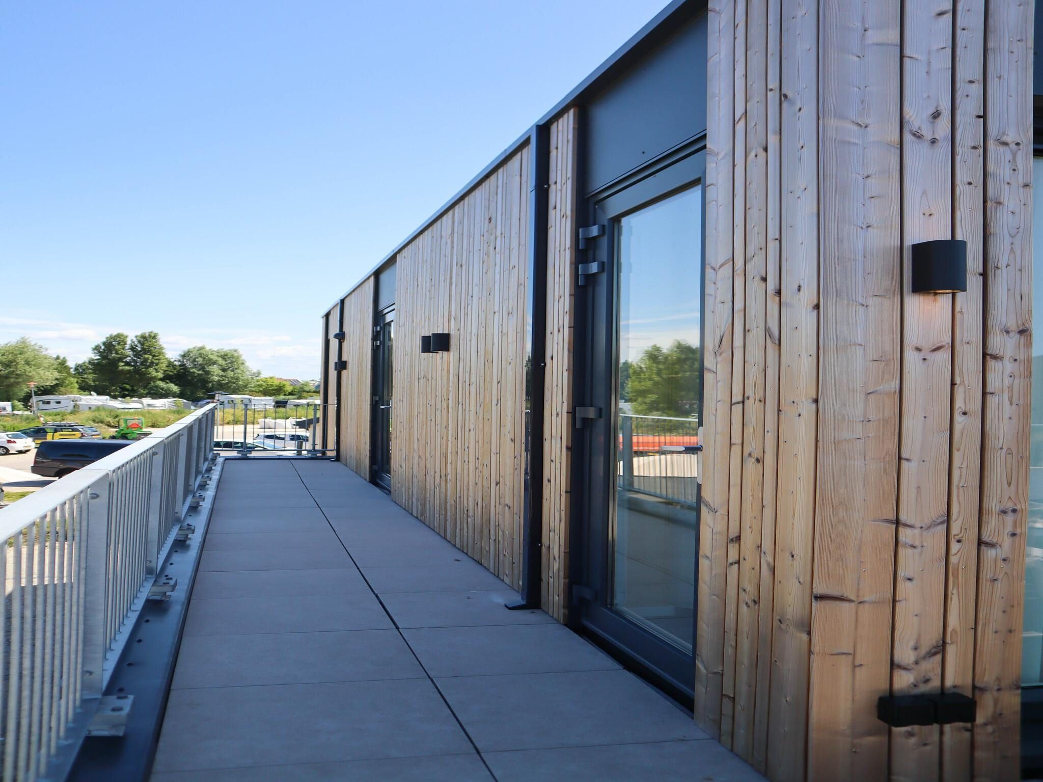 Het terras van Vlugtenburg 16 in s Gravenzande