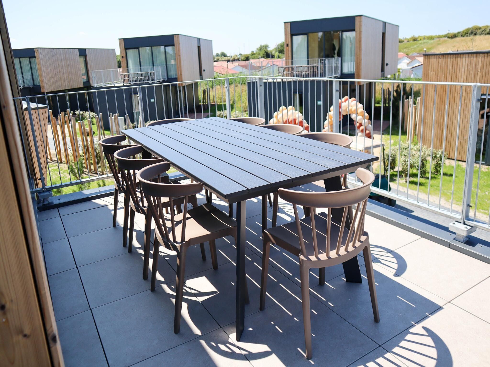 Het terras van Vlugtenburg 16 in s Gravenzande