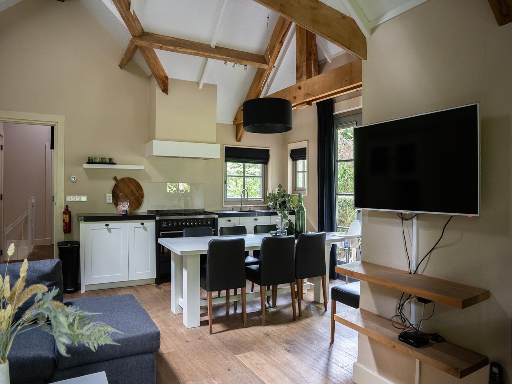 De eetkamer van Vlindervallei Villa 8p in Ermelo