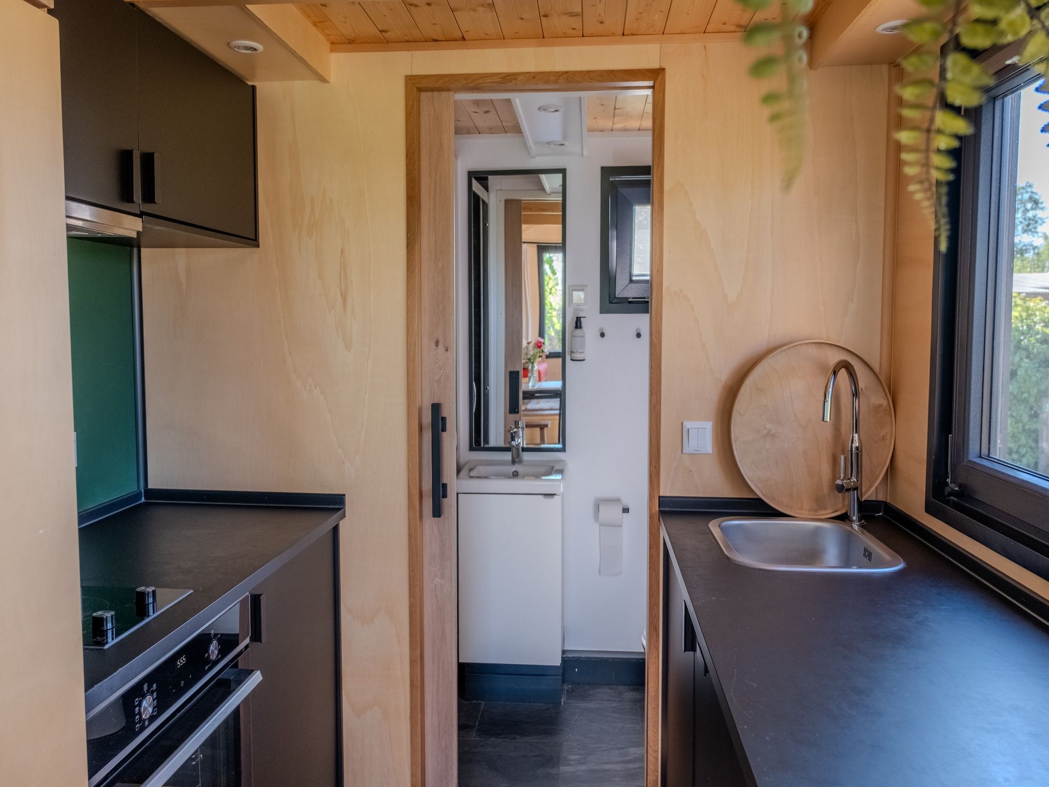 De keuken van Groepsaccommodatie voor 20 personen + 5 Tiny Greenhouses voor 2 tot 4 personen in Scherpenzeel (FR)