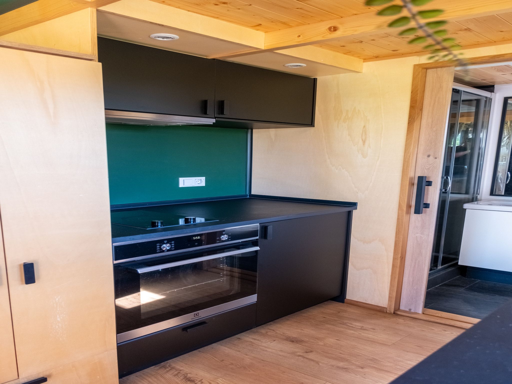 De keuken van Groepsaccommodatie voor 20 personen + 5 Tiny Greenhouses voor 2 tot 4 personen in Scherpenzeel (FR)