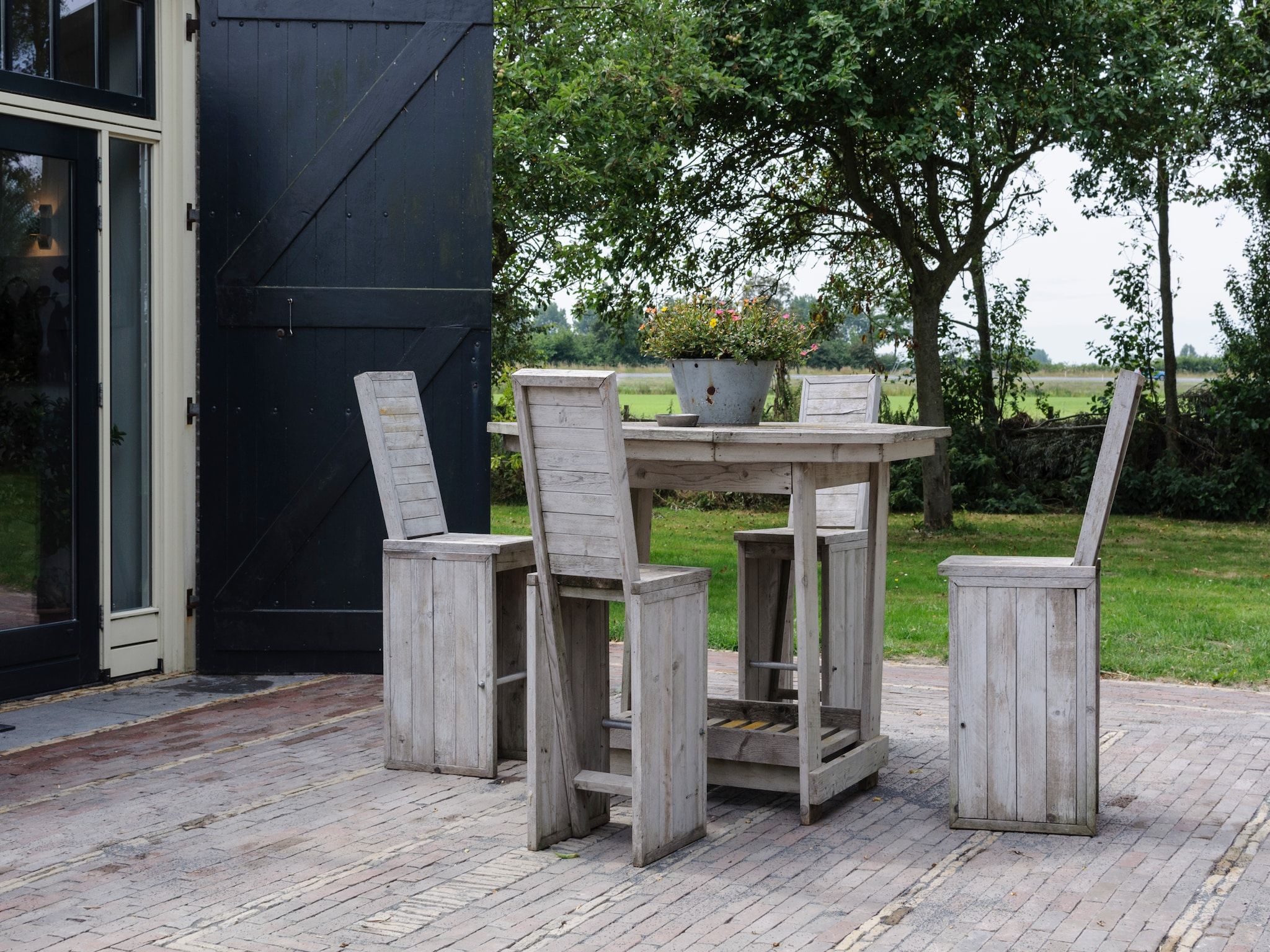 Het terras van Groepsaccomodatie - Balkenhoeve in Schagen