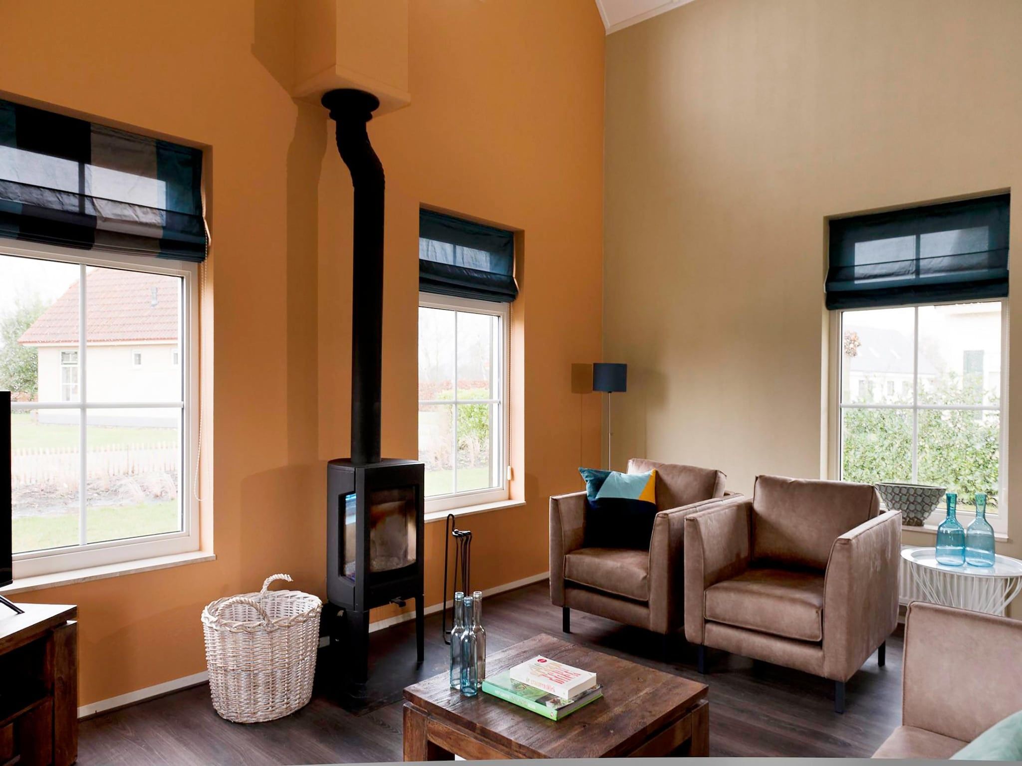 De woonkamer van 8 pers. Heerd Wellness de luxe in Vlagtwedde