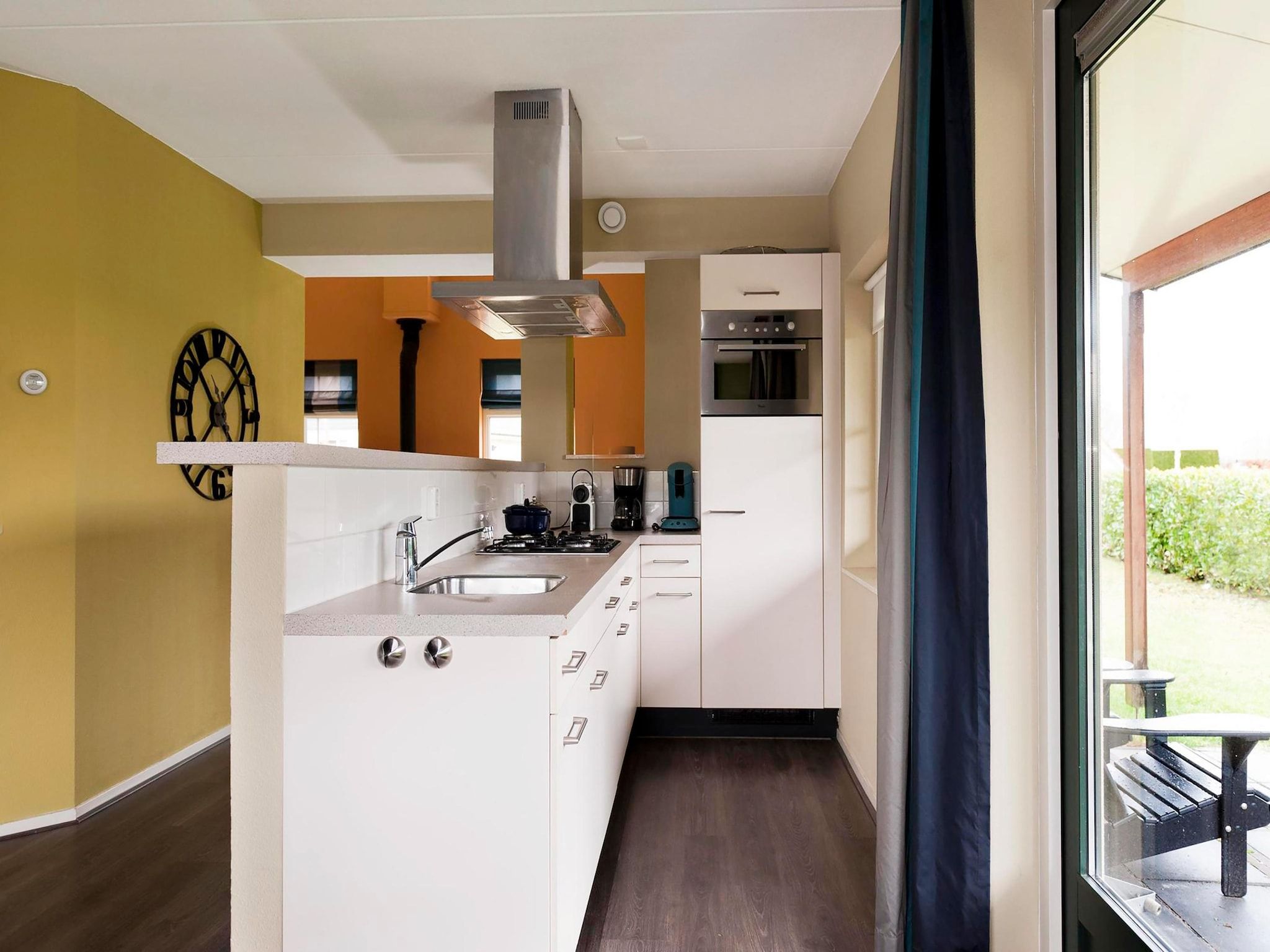 De keuken van 8 pers. Heerd Wellness de luxe in Vlagtwedde