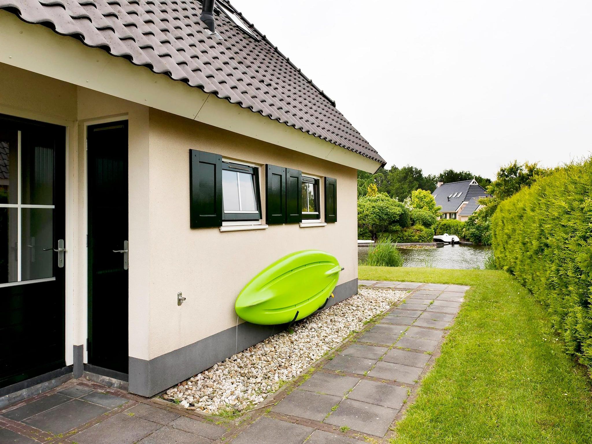 Het terras van 8 pers. Heerd Wellness de luxe in Vlagtwedde