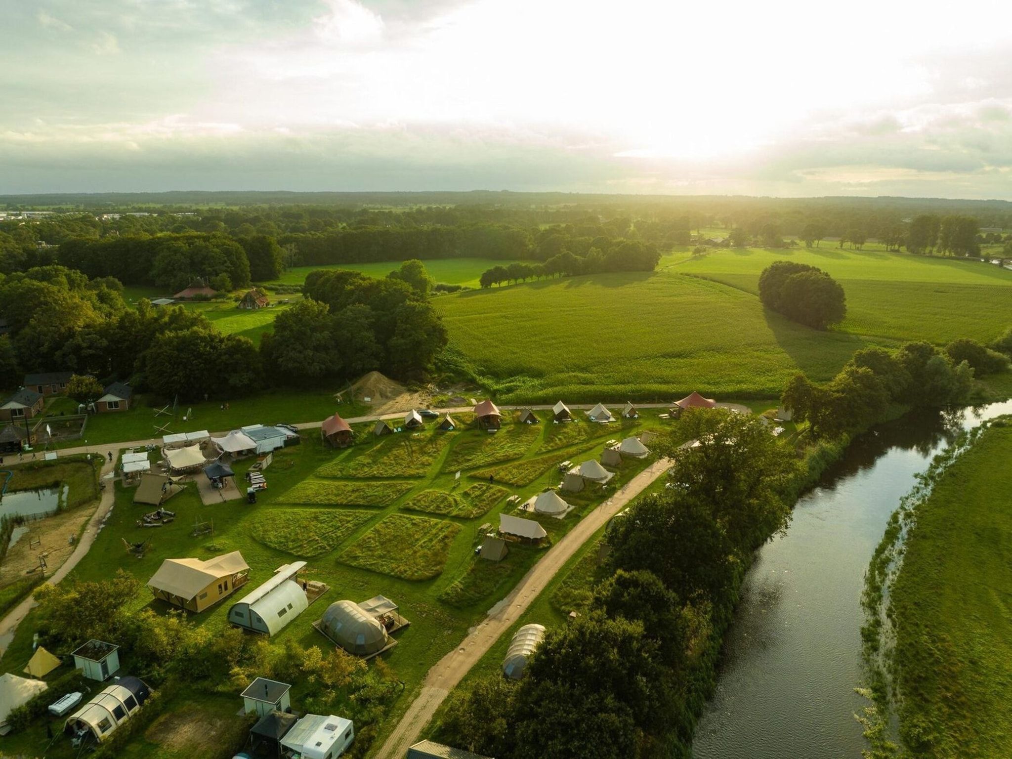 Group accommodation (6x luxury glamping tent) I 32 people in Zuna - Foto 14 van 33