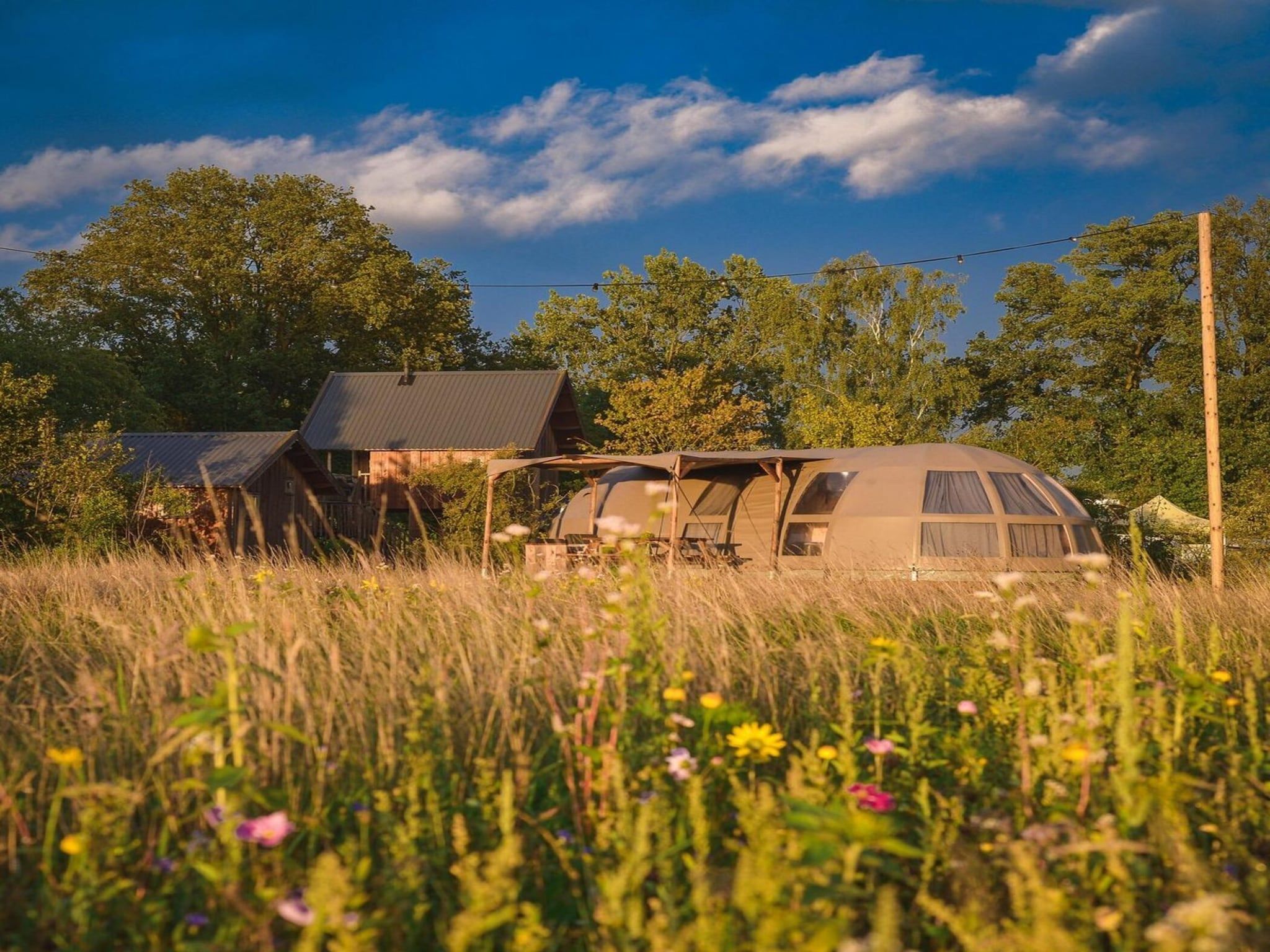 Group accommodation (6x luxury glamping tent) I 32 people in Zuna - Foto 16 van 33