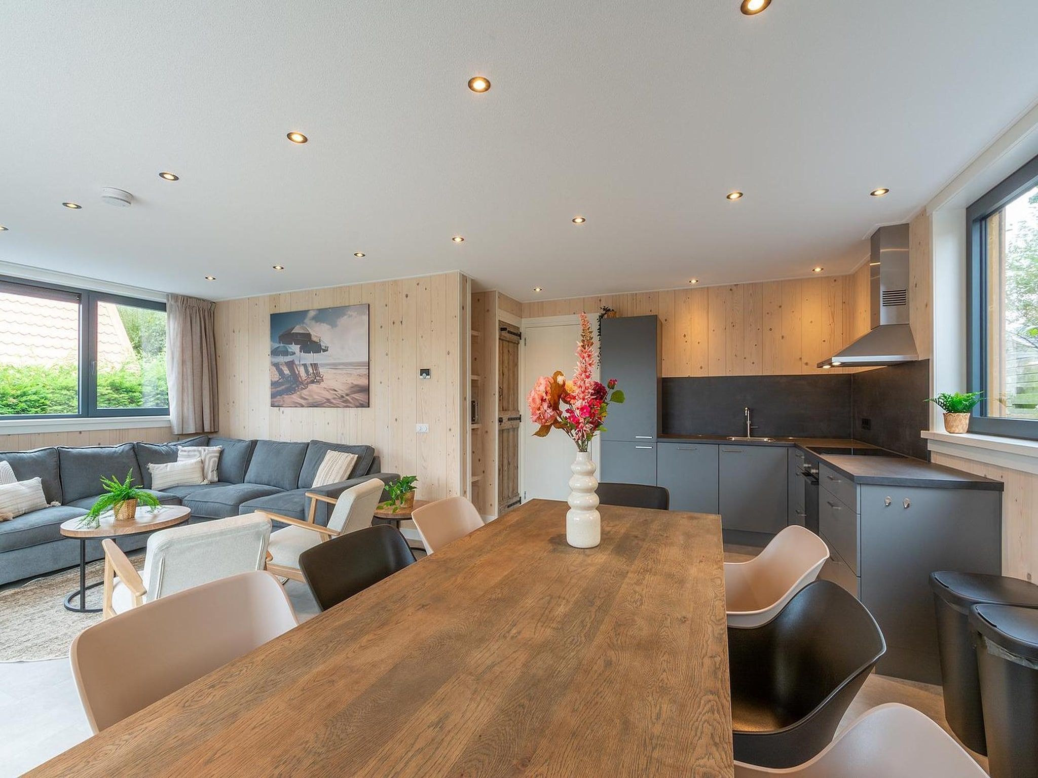 De eetkamer van Sandepark 113 in Groote Keeten