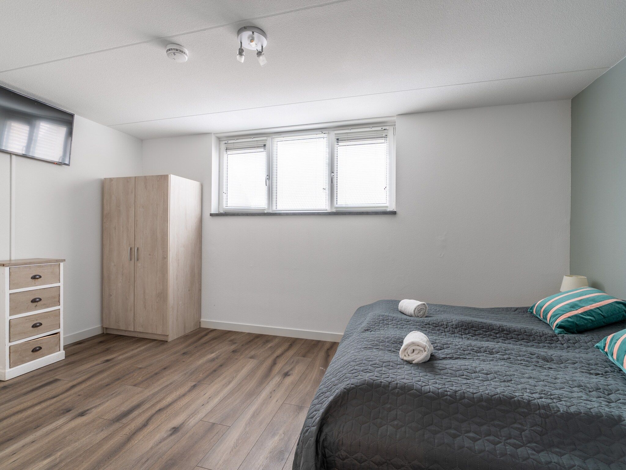 Een slaapkamer van Hoogelandt 106F in De Koog