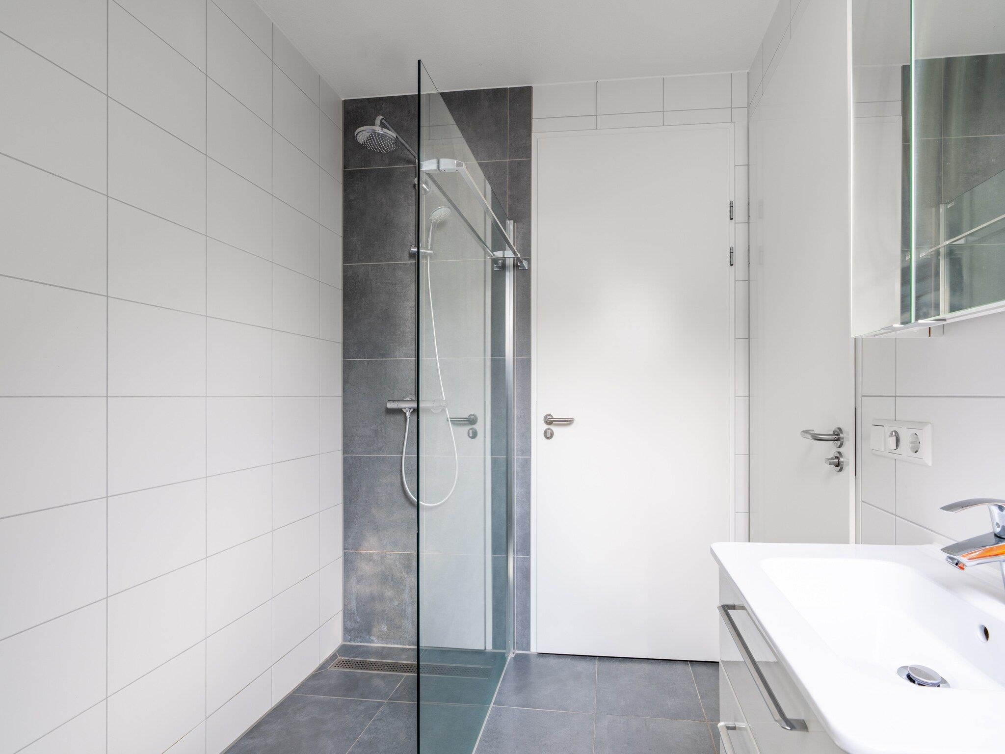 De badkamer van Hoogelandt 106F in De Koog