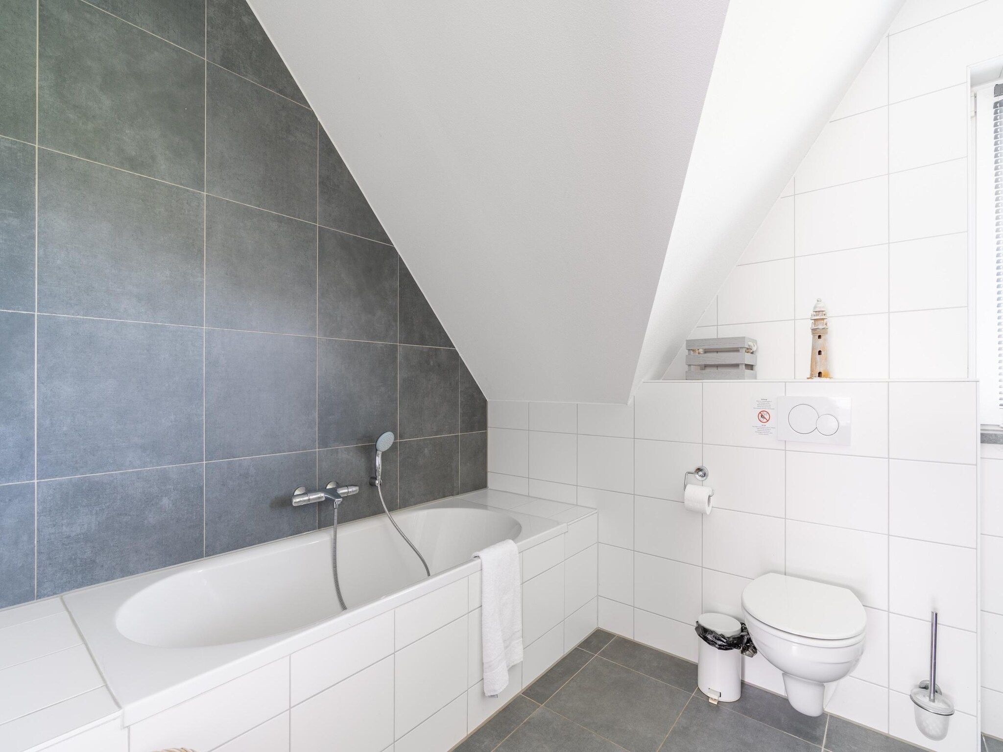 De badkamer van Hoogelandt 106F in De Koog