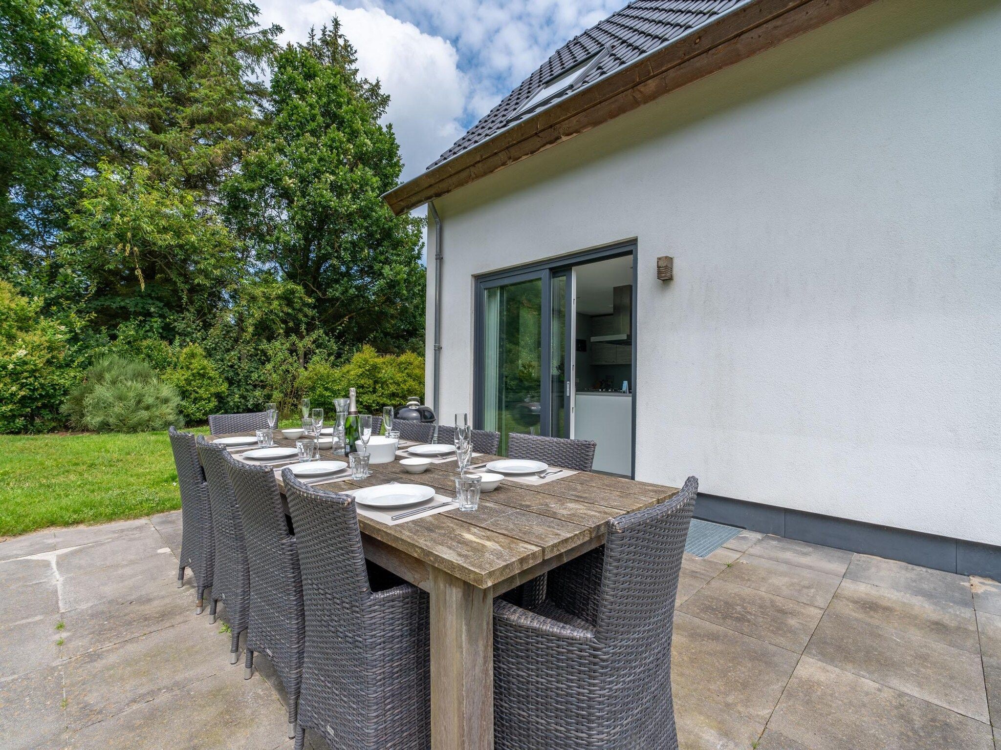 Het terras van Hoogelandt 106F in De Koog