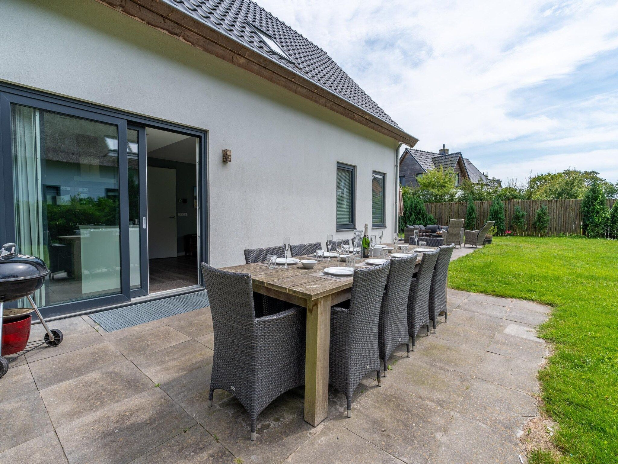 Het terras van Hoogelandt 106F in De Koog