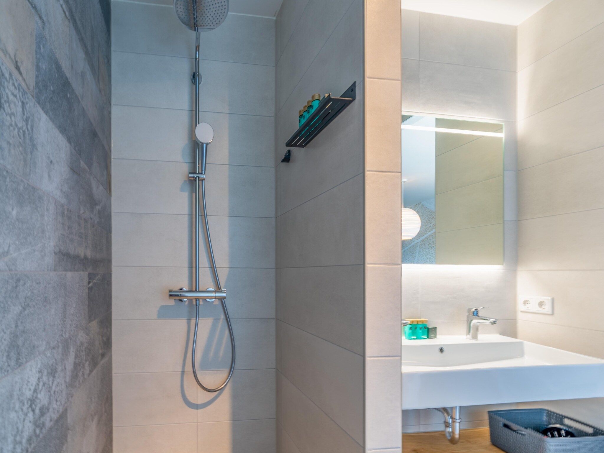 De badkamer van Waalburght 16 in De Waal