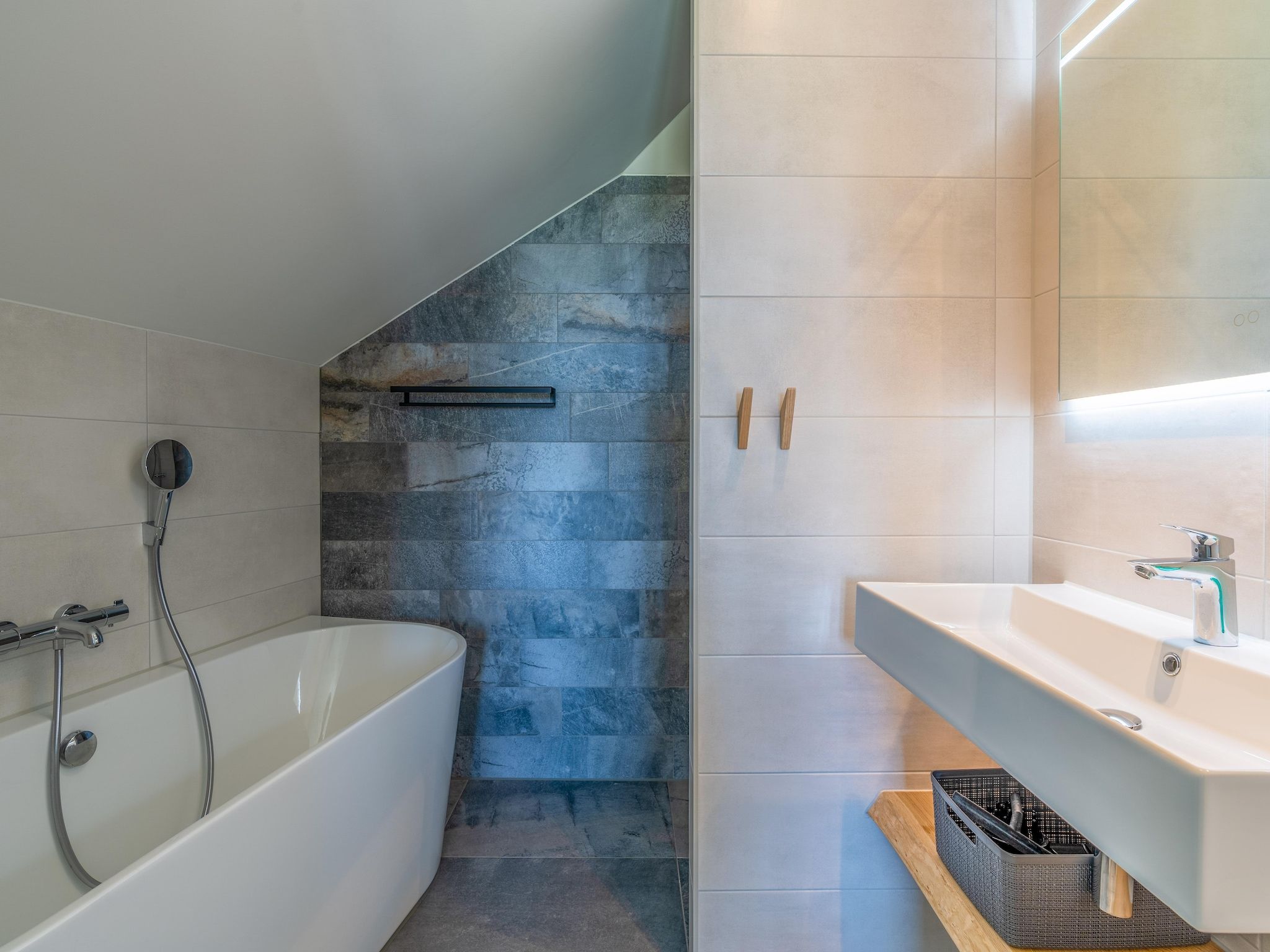 De badkamer van Waalburght 16 in De Waal