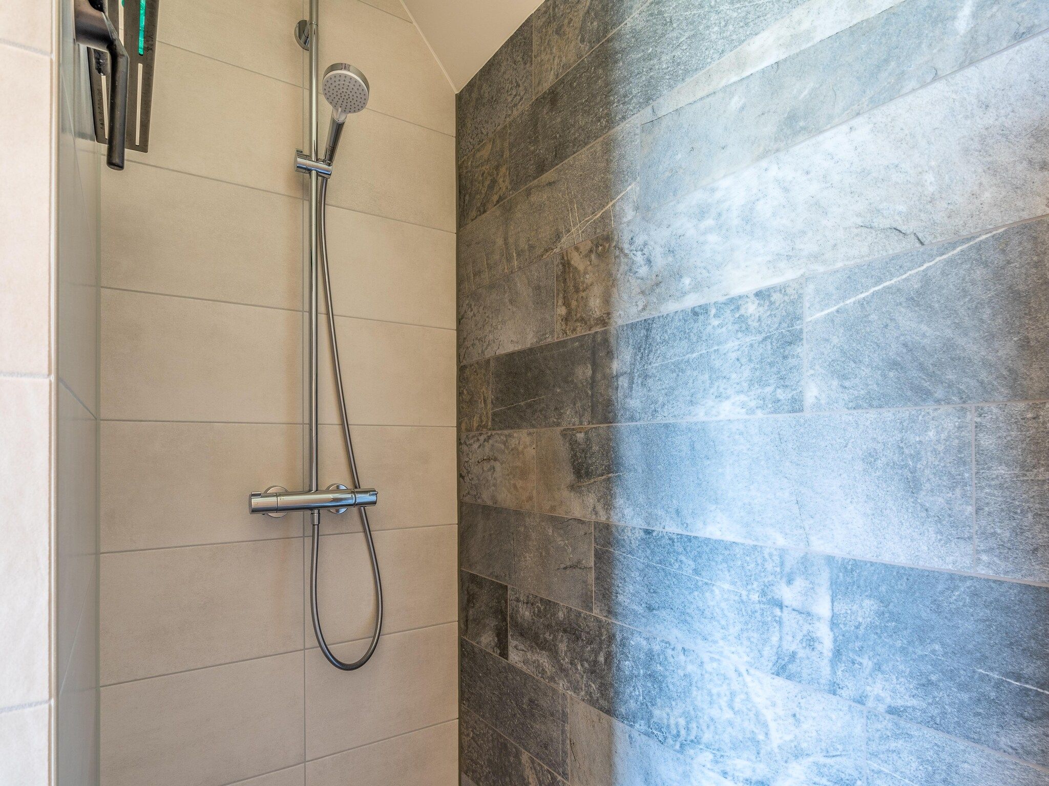 De badkamer van Waalburght 16 in De Waal