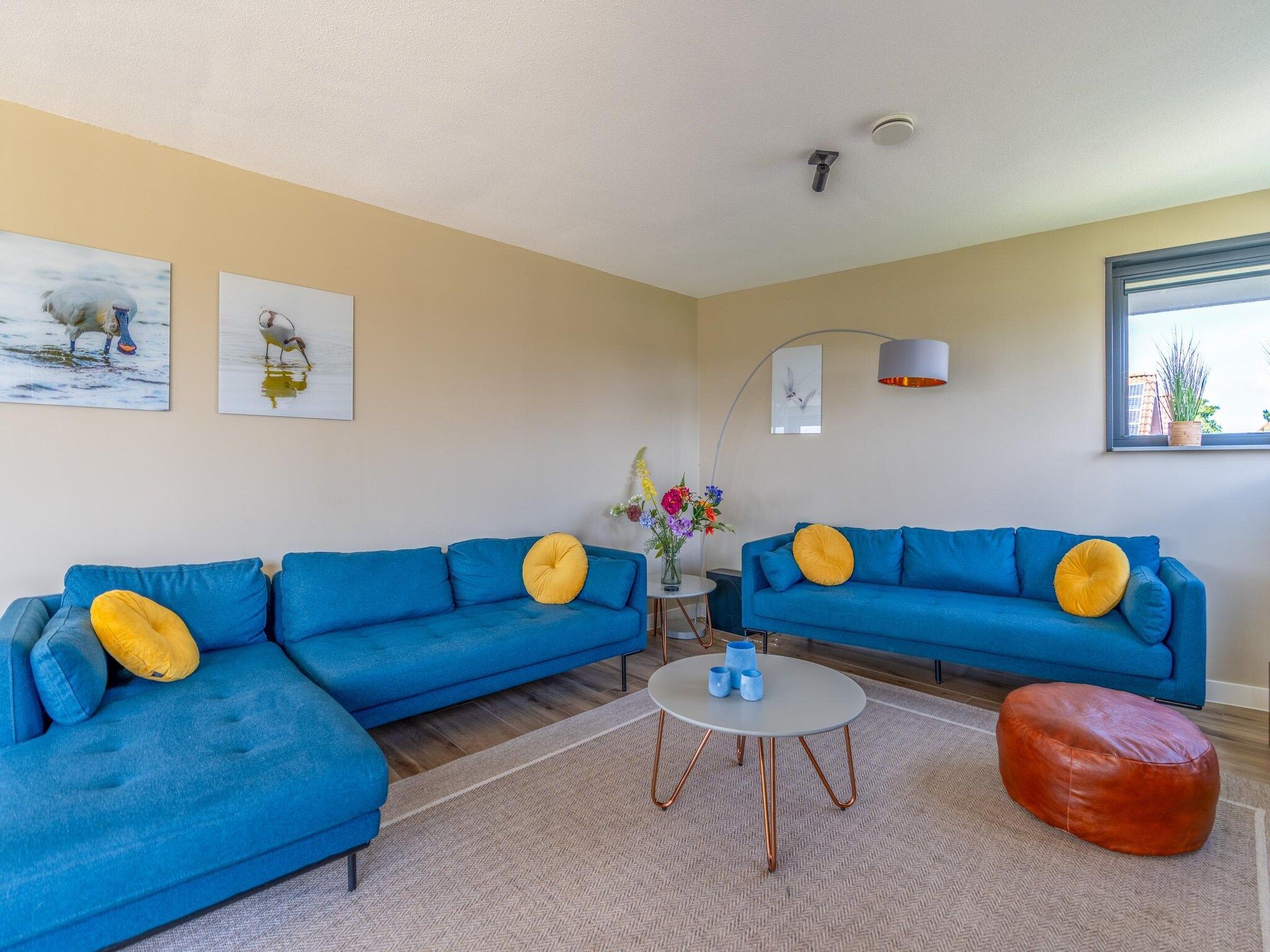 De woonkamer van Waalerburght 14 in De Waal