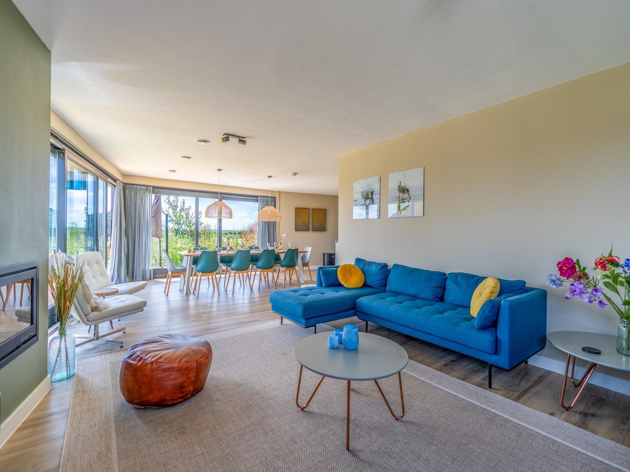 De woonkamer van Waalerburght 14 in De Waal